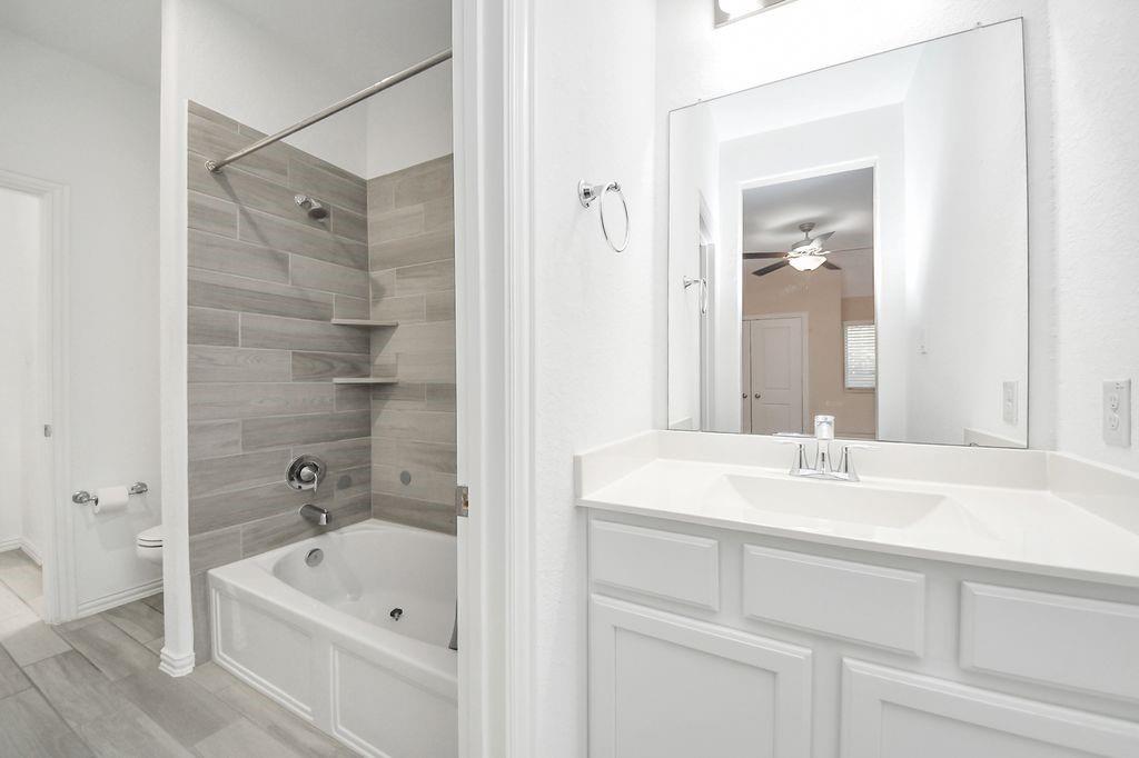 9003 Stanley Oak Drive Property Photo 34