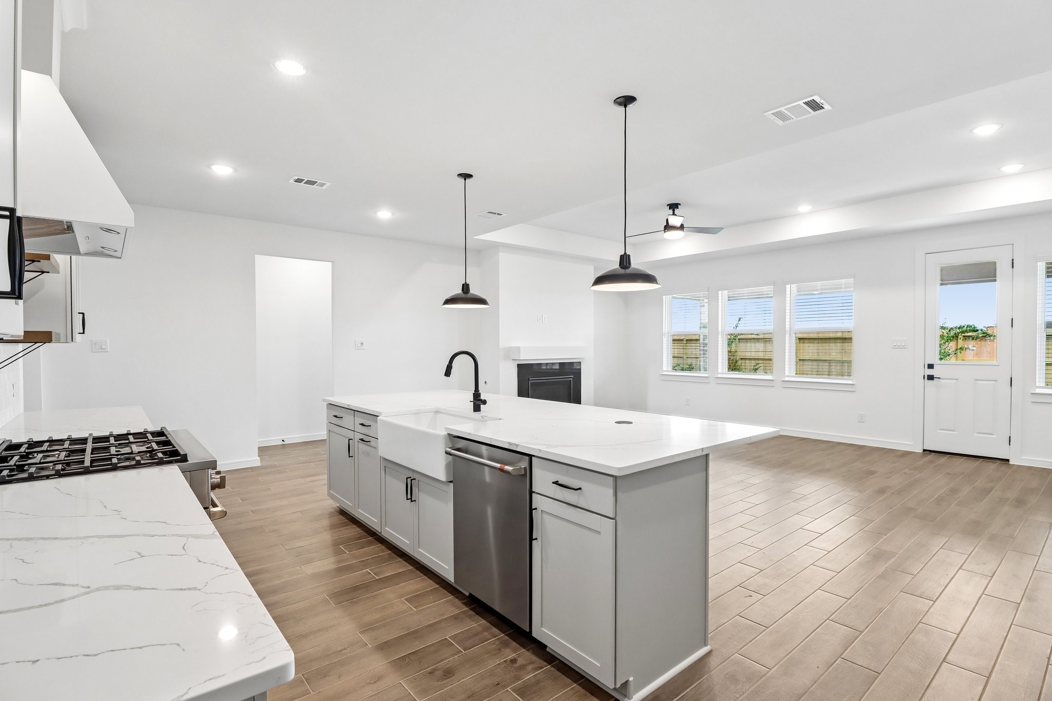 12406 Old Fashion Circle Property Photo 8