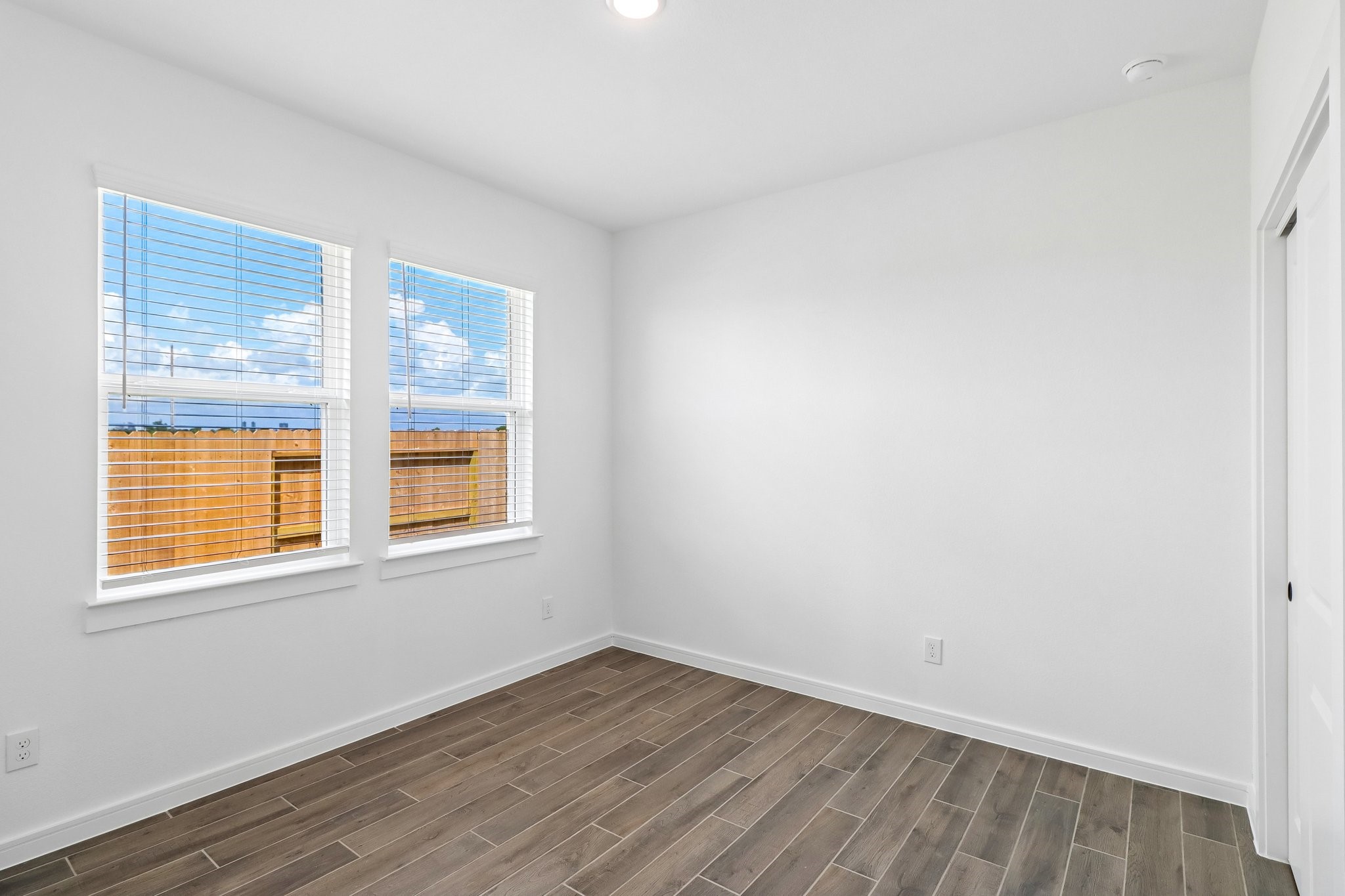 12406 Old Fashion Circle Property Photo 24