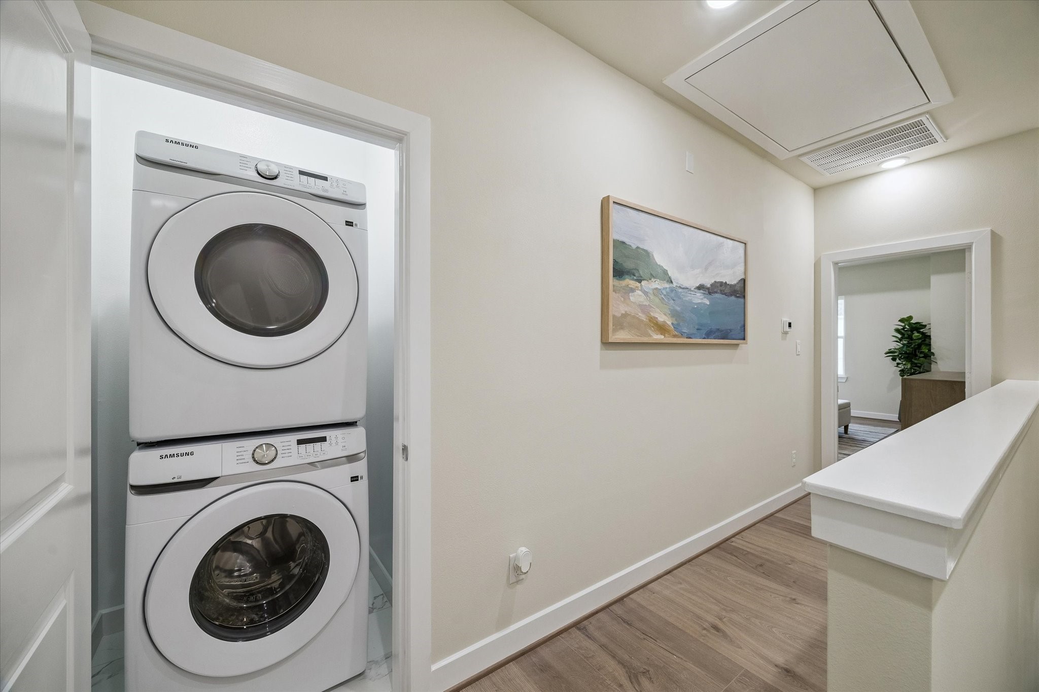 6348 Paddington Bend Drive Property Photo 16