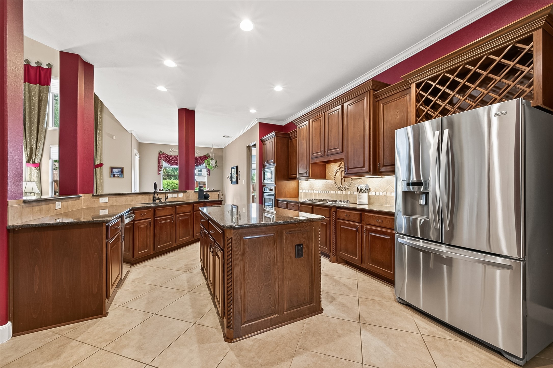 2414 Fairbreeze Drive Property Photo 14