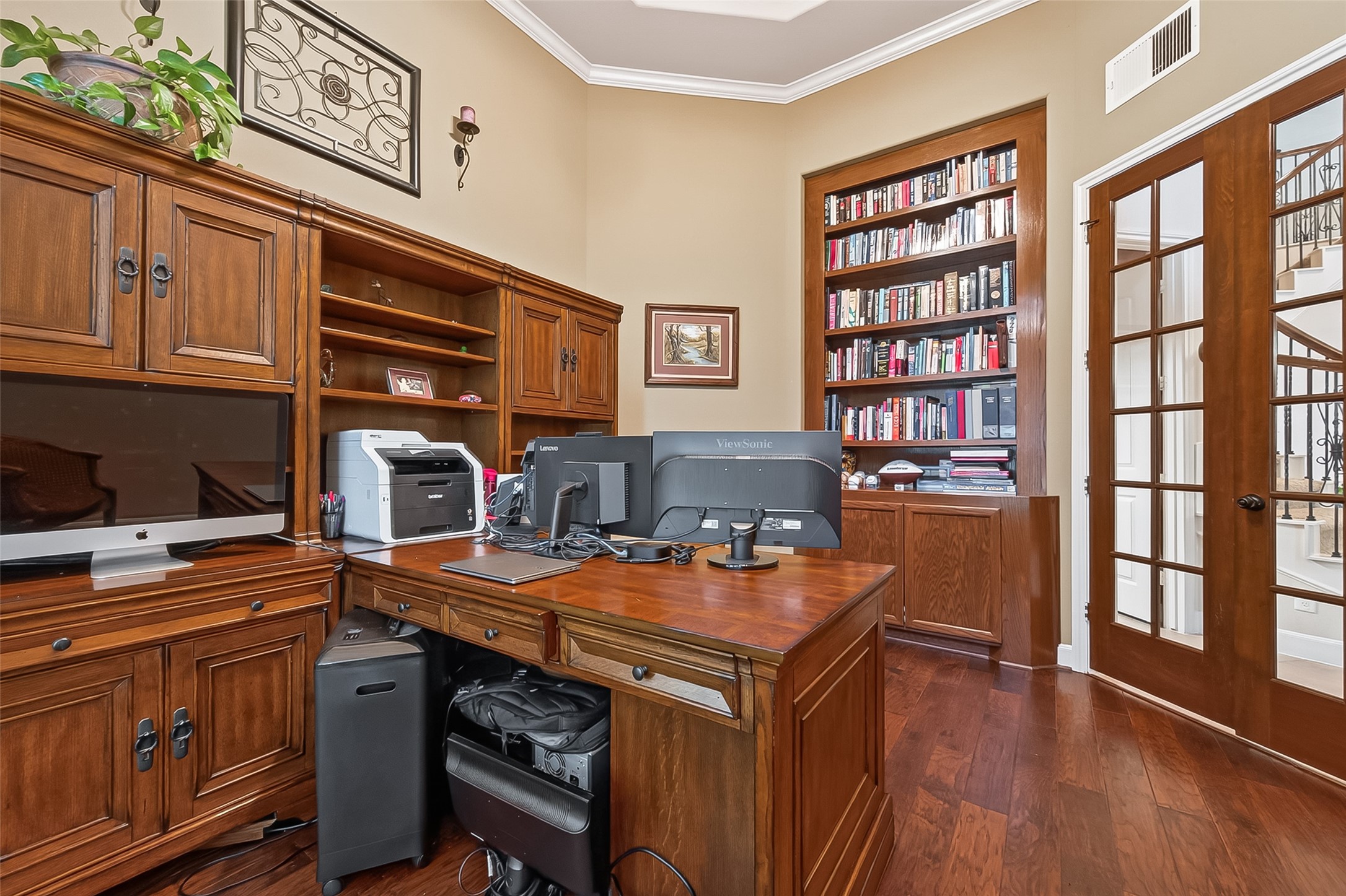 2414 Fairbreeze Drive Property Photo 21