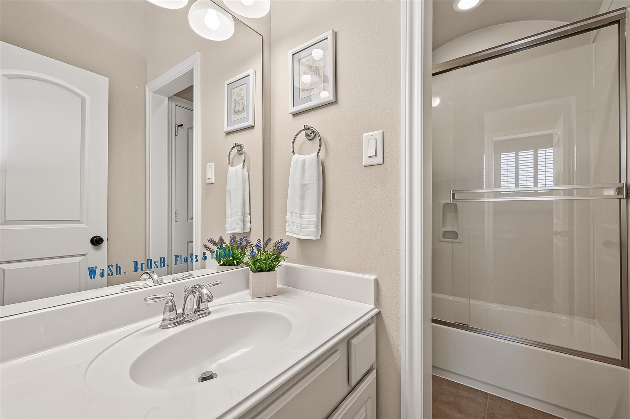 2414 Fairbreeze Drive Property Photo 35