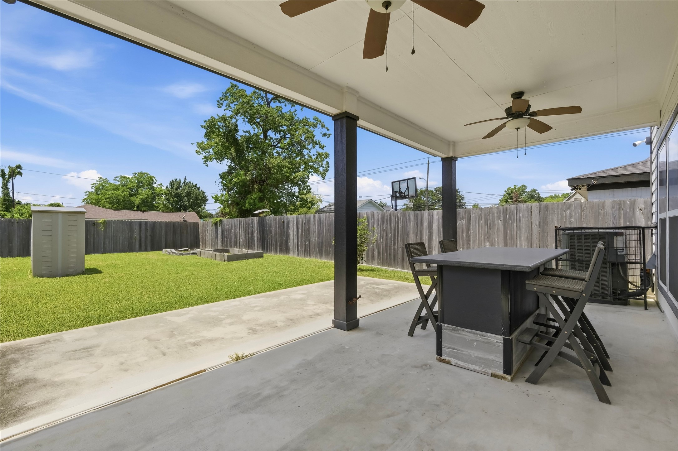 8419 Observatory Street Property Photo 23