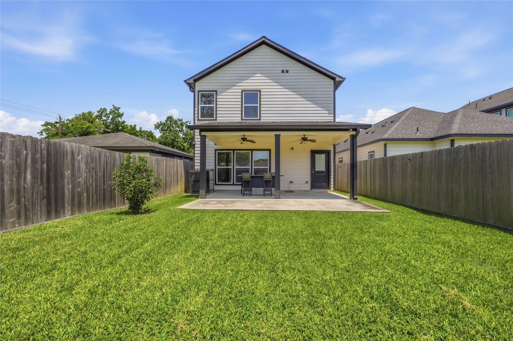 8419 Observatory Street Property Photo 25