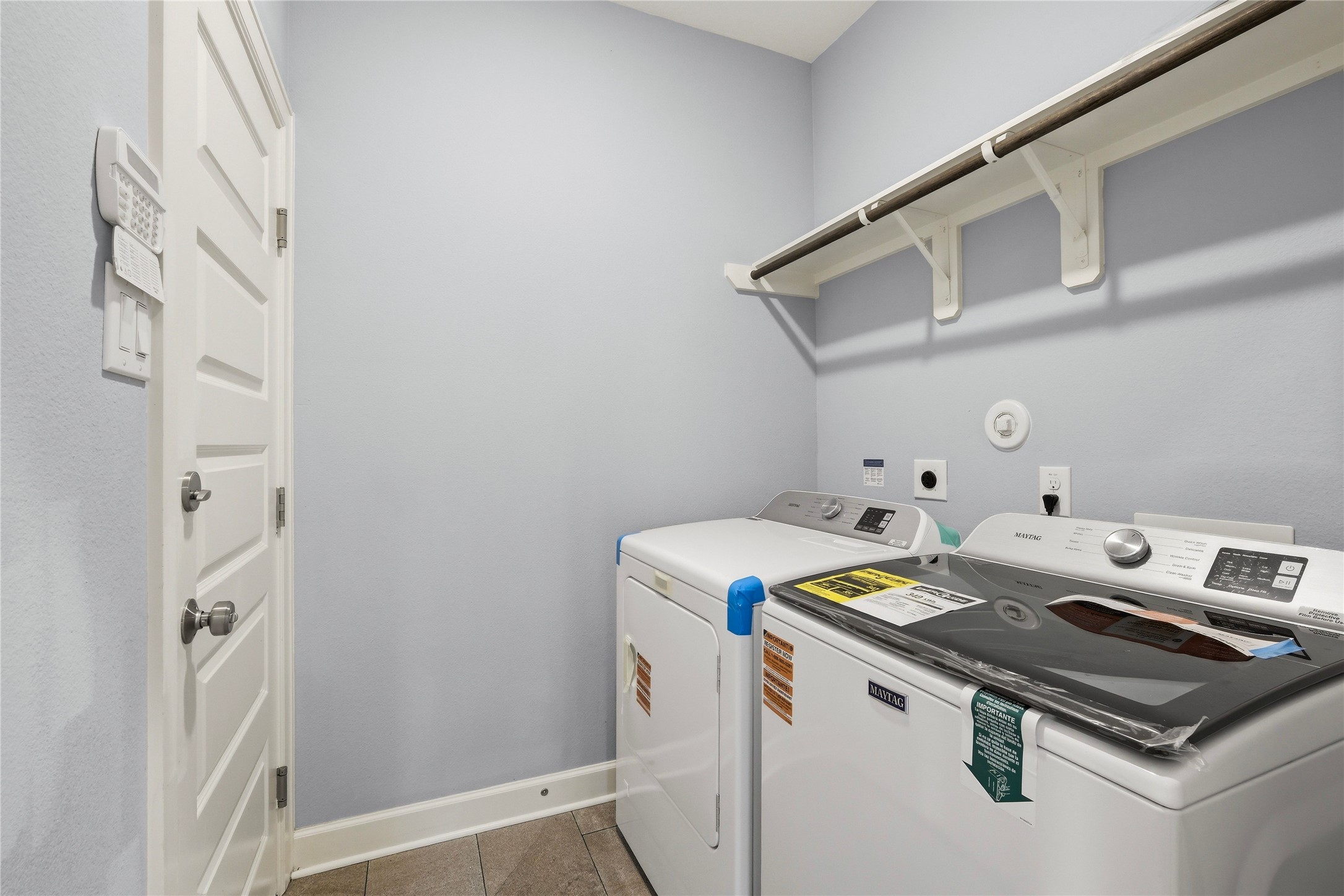8419 Observatory Street Property Photo 26