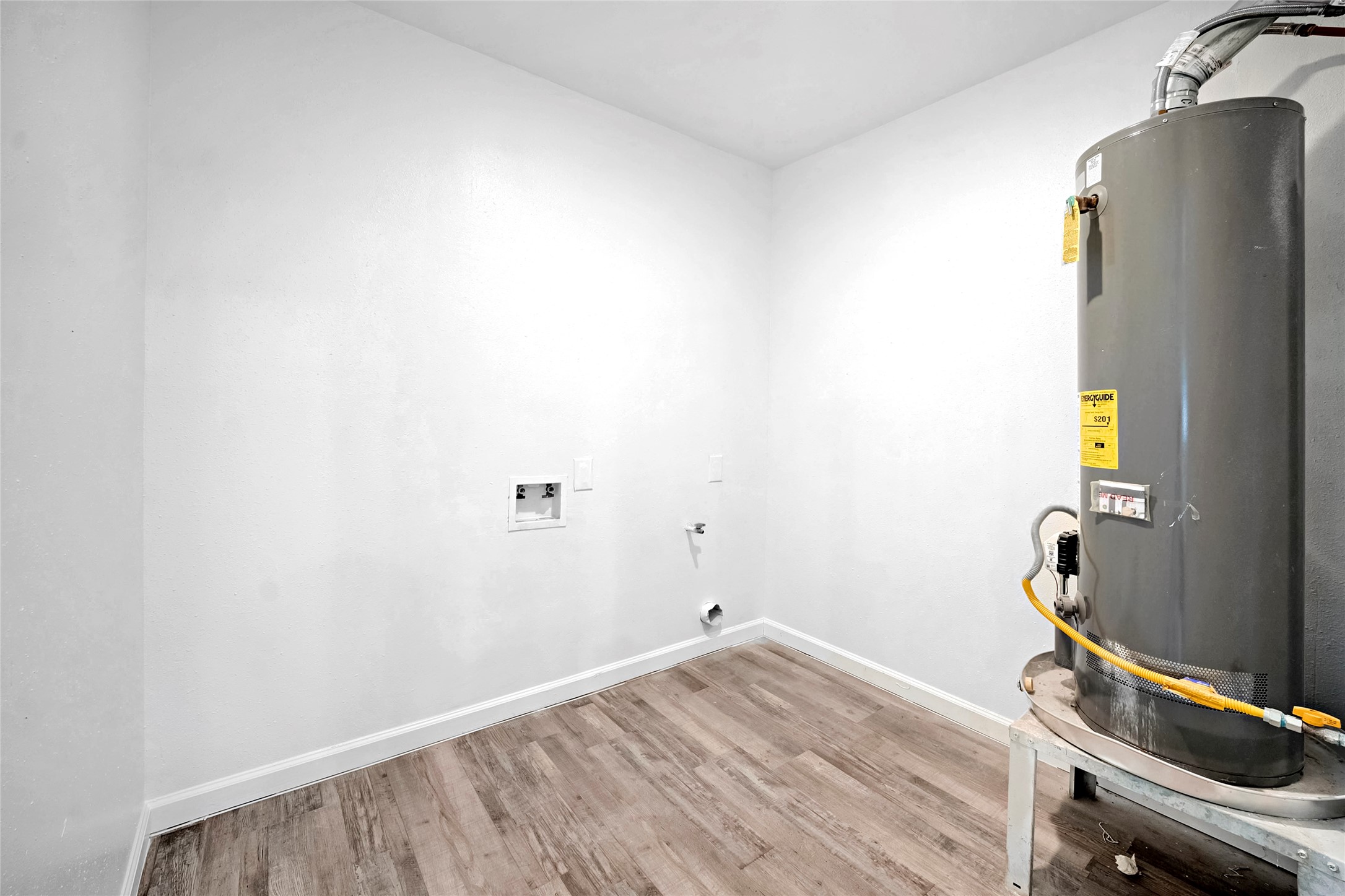 1308 Susan Street Property Photo 11