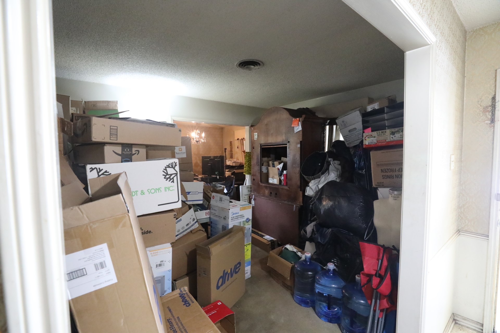 1119 Marcella Street Property Photo 3