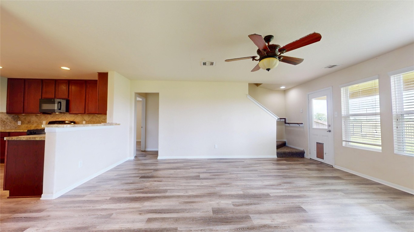 2102 Red Cedar Trail Property Photo 8
