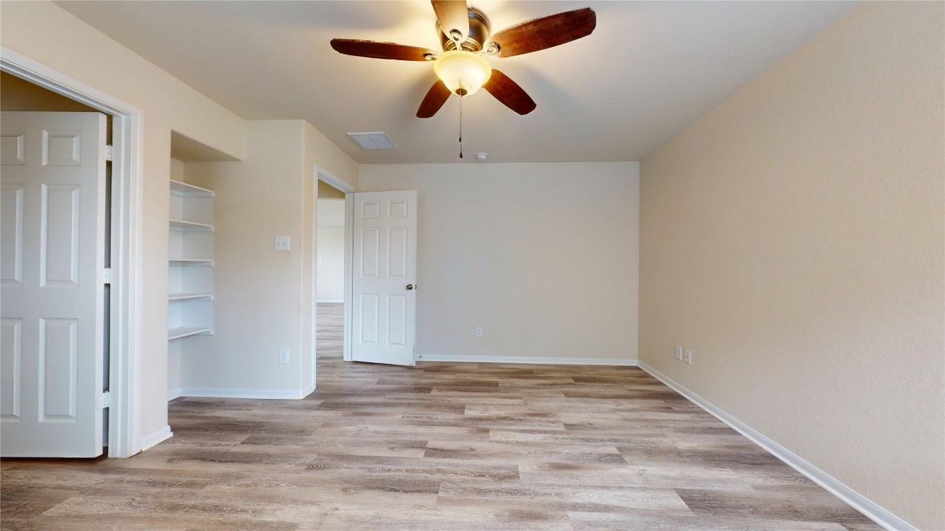 2102 Red Cedar Trail Property Photo 20