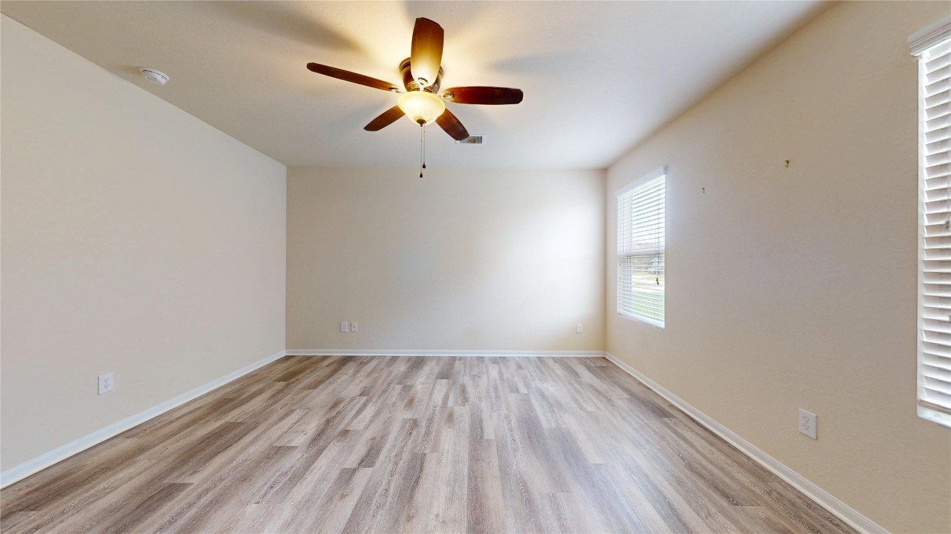 2102 Red Cedar Trail Property Photo 21