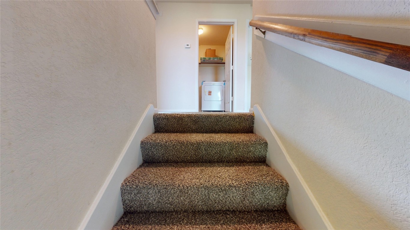 2102 Red Cedar Trail Property Photo 25