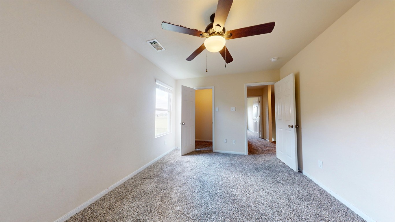 2102 Red Cedar Trail Property Photo 32