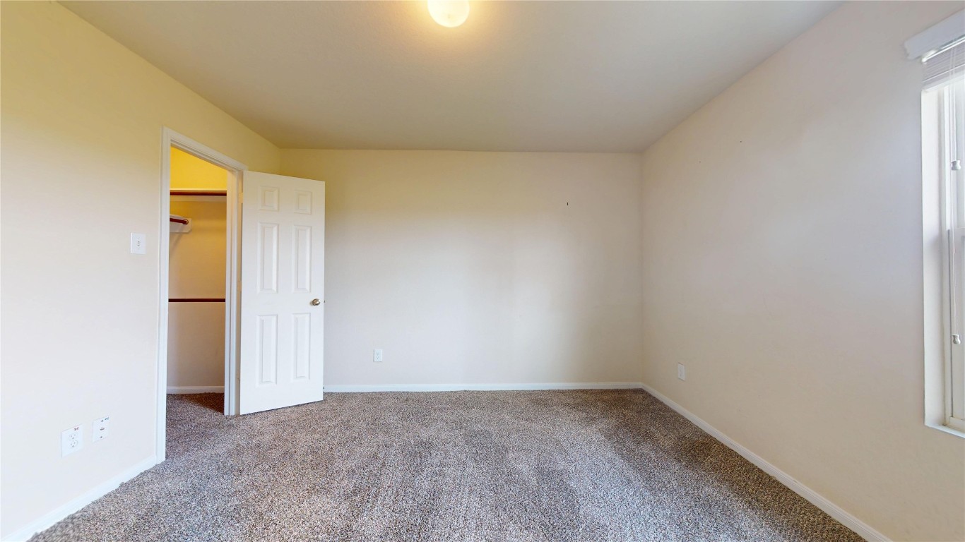 2102 Red Cedar Trail Property Photo 43
