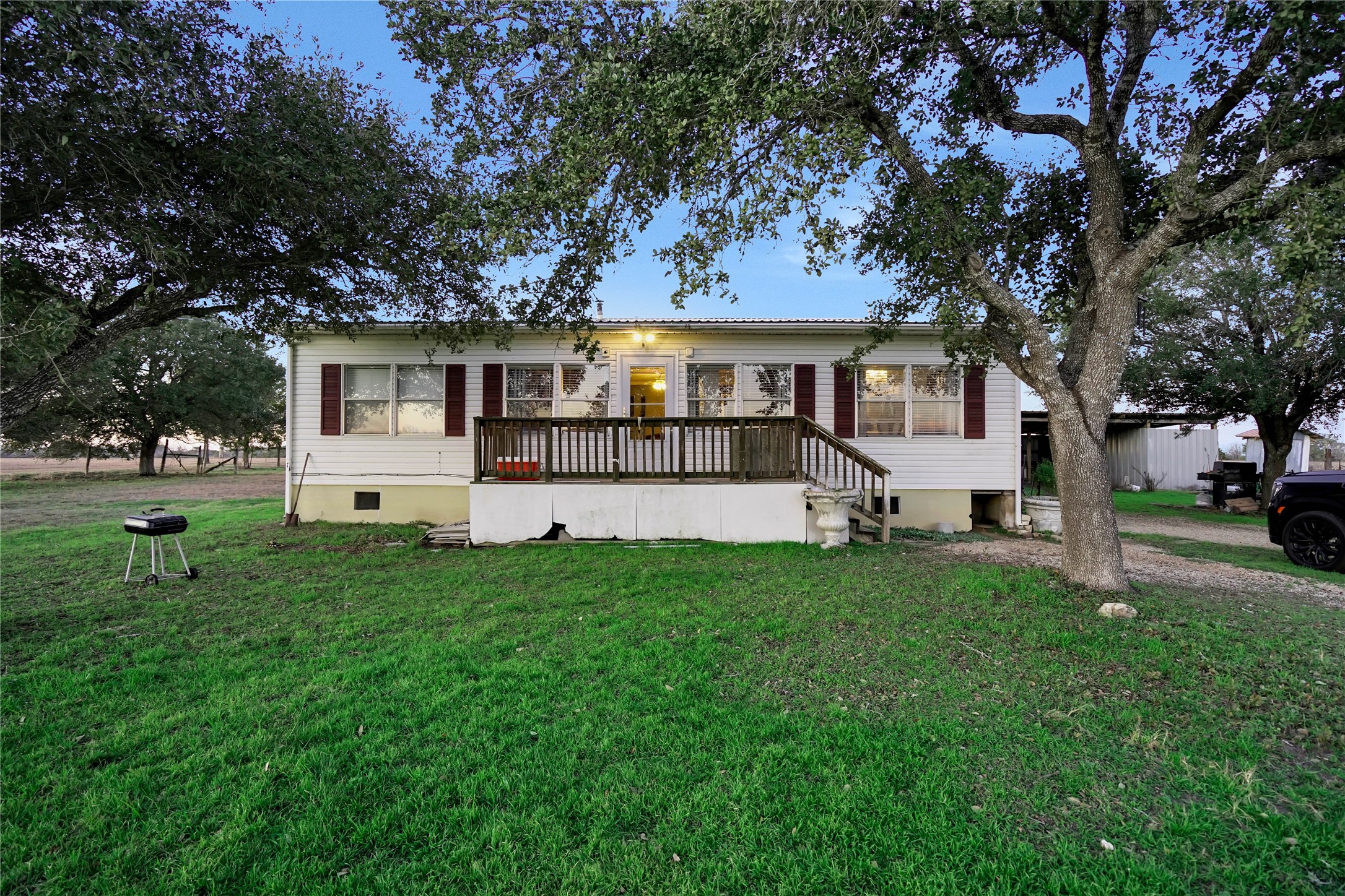 5135 W Us Highway 90 Property Photo 11