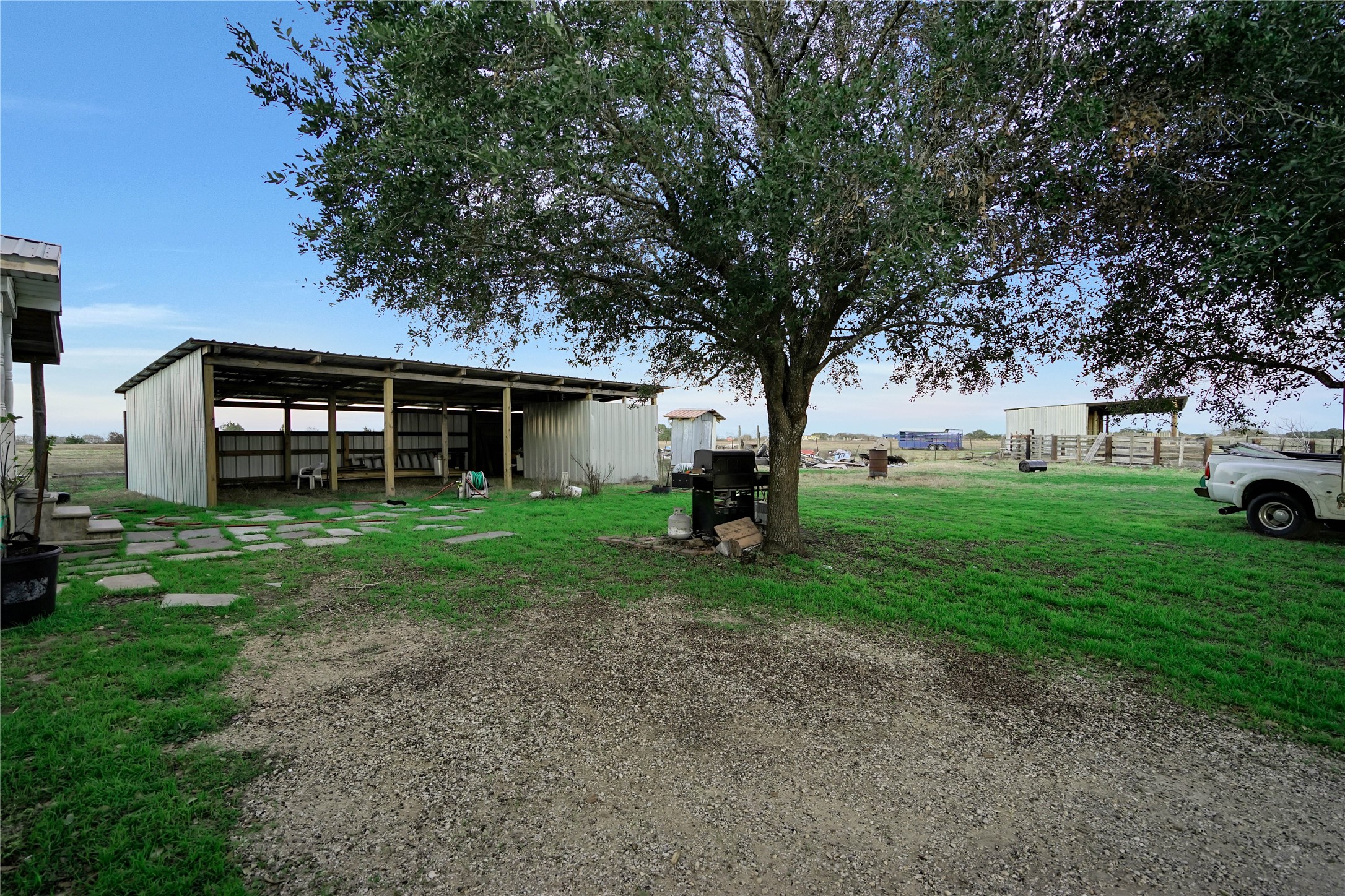 5135 W Us Highway 90 Property Photo 14