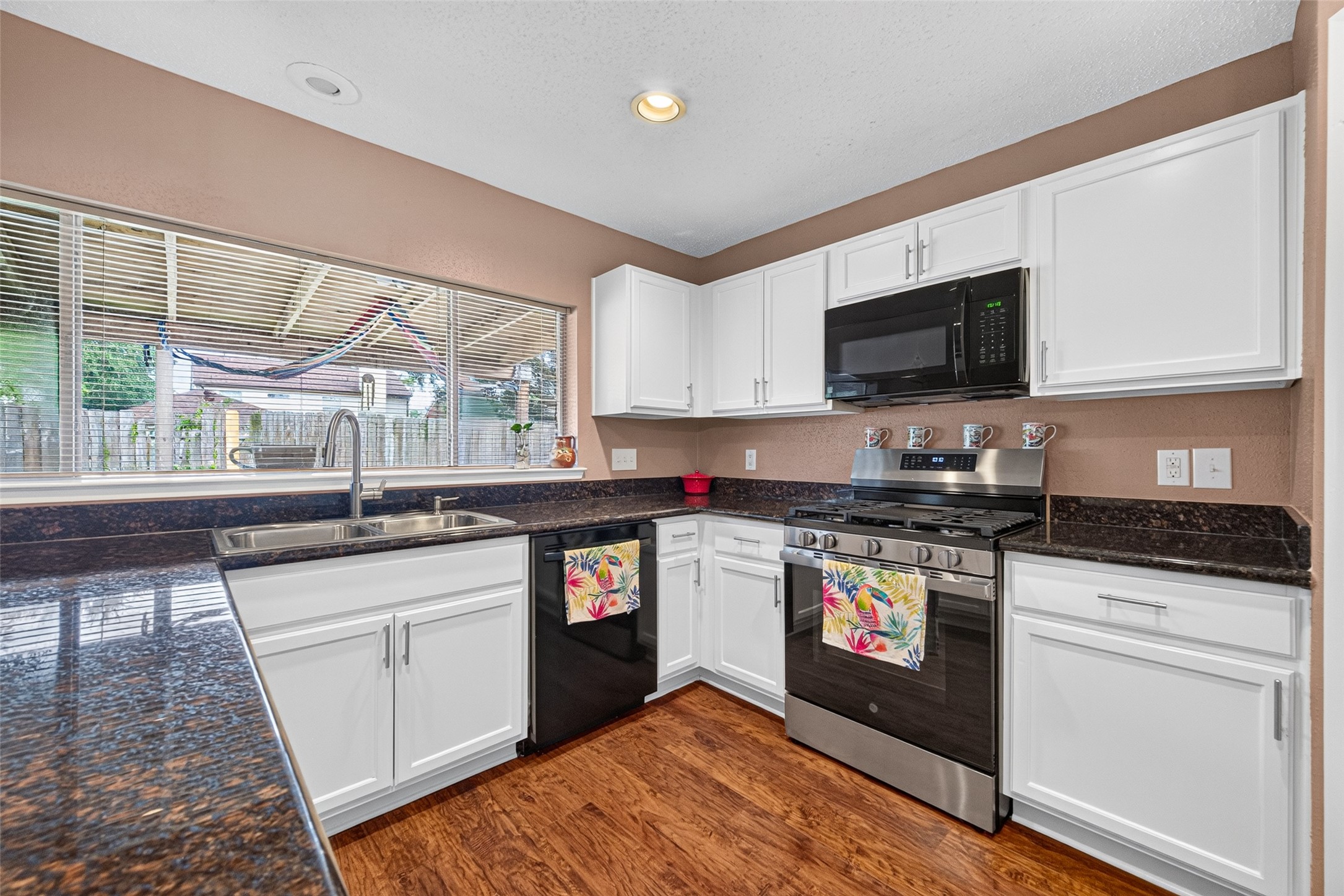 10514 Saddlehorn Trail Property Photo 16