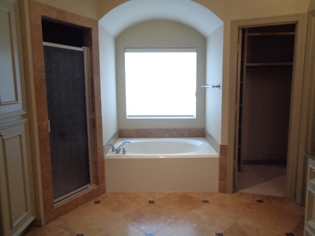 408 Reinerman Street Property Photo 25