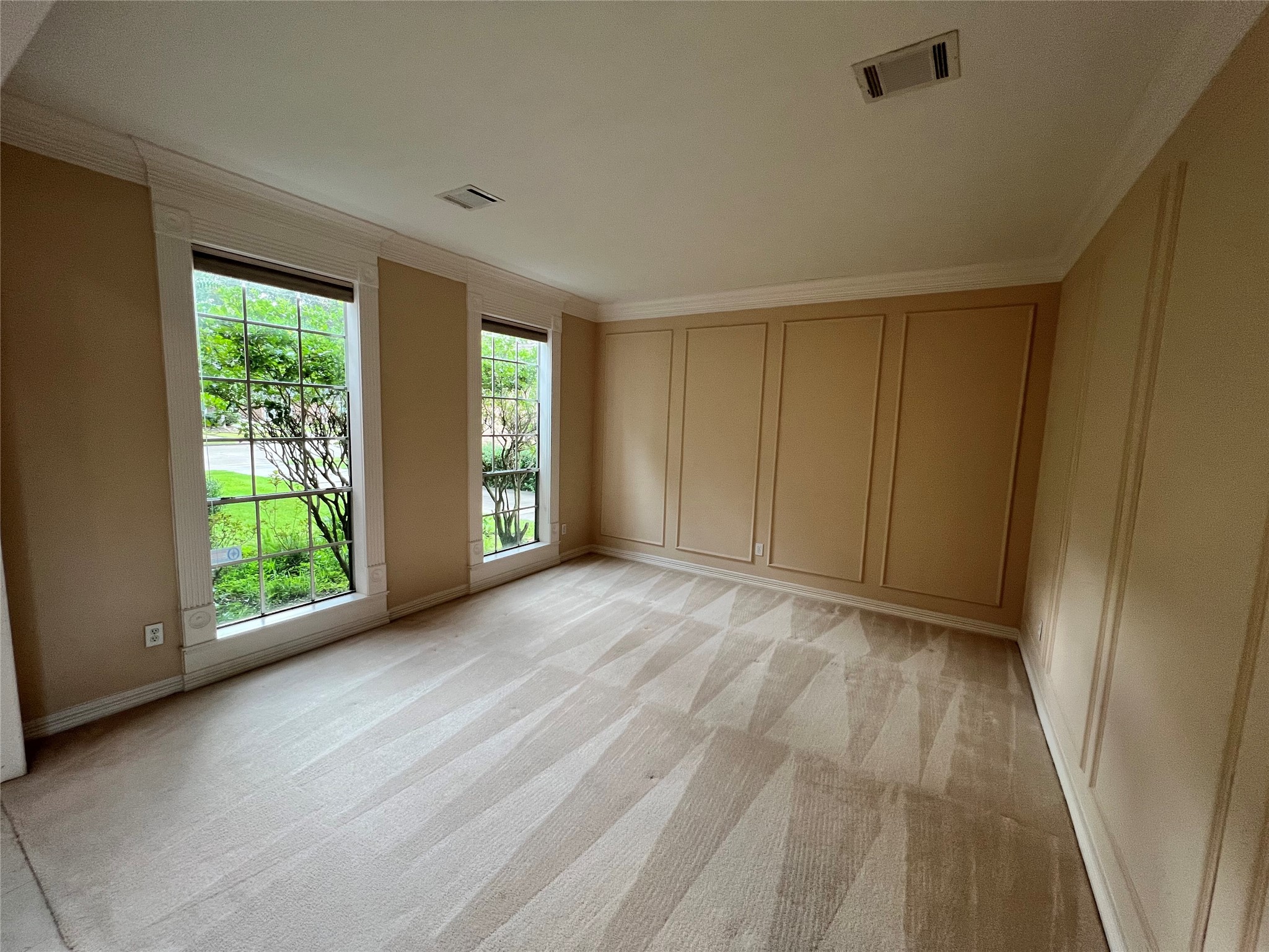 2021 Lauren Lake Drive Property Photo 5