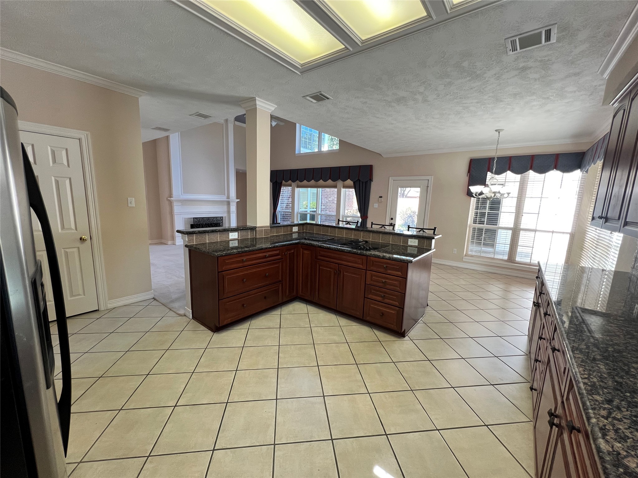 2021 Lauren Lake Drive Property Photo 6