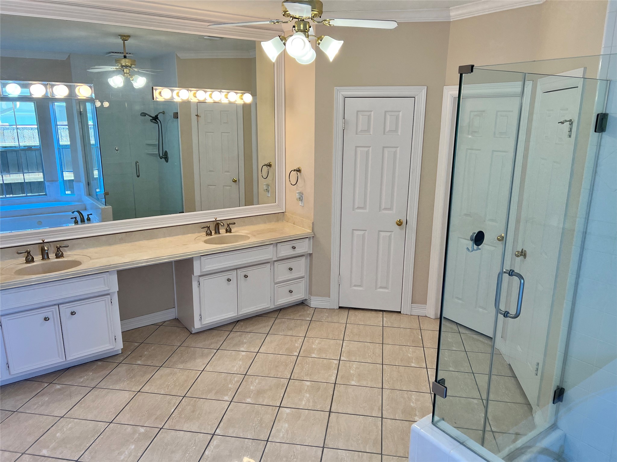 2021 Lauren Lake Drive Property Photo 21