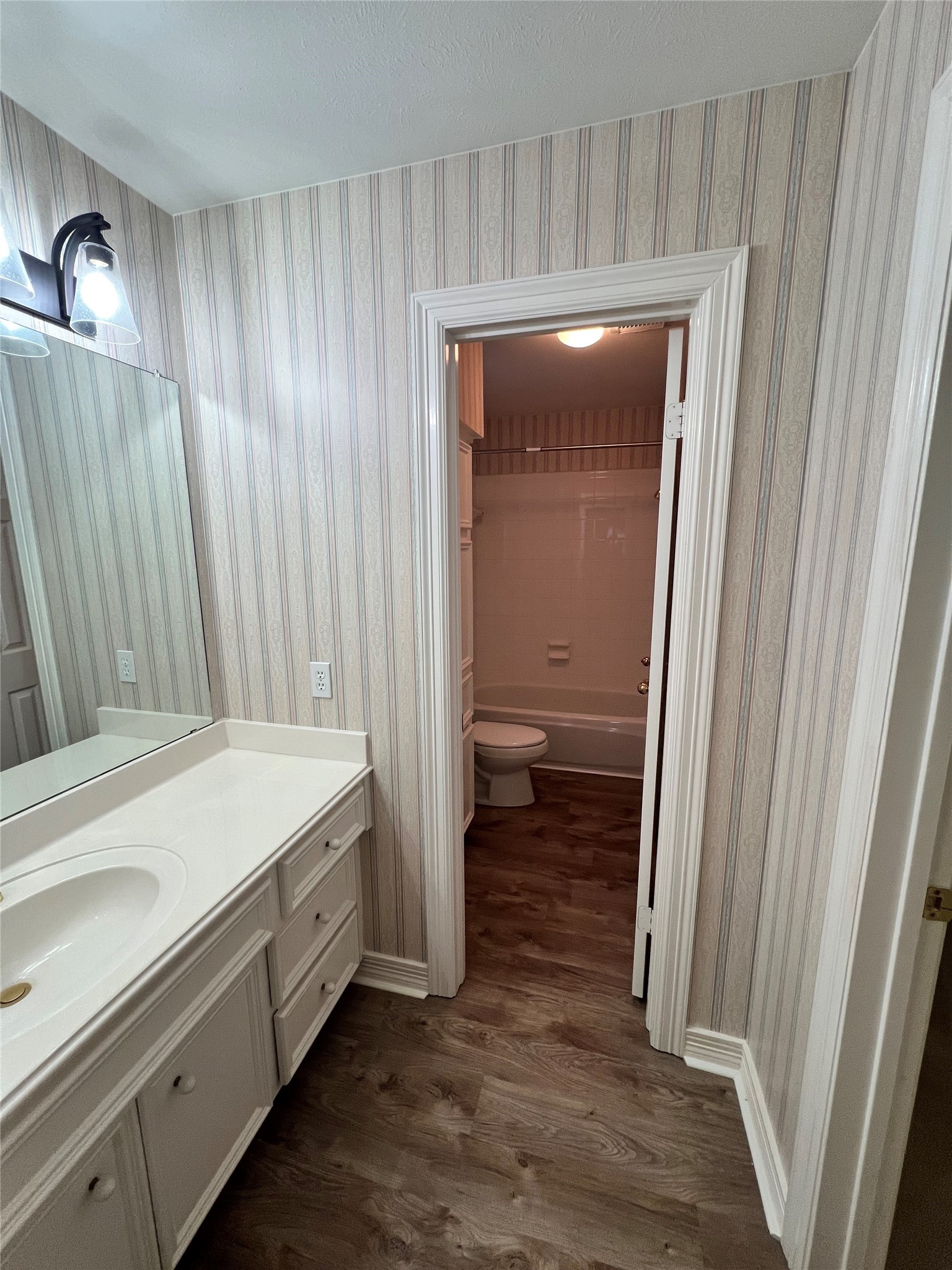 2021 Lauren Lake Drive Property Photo 27