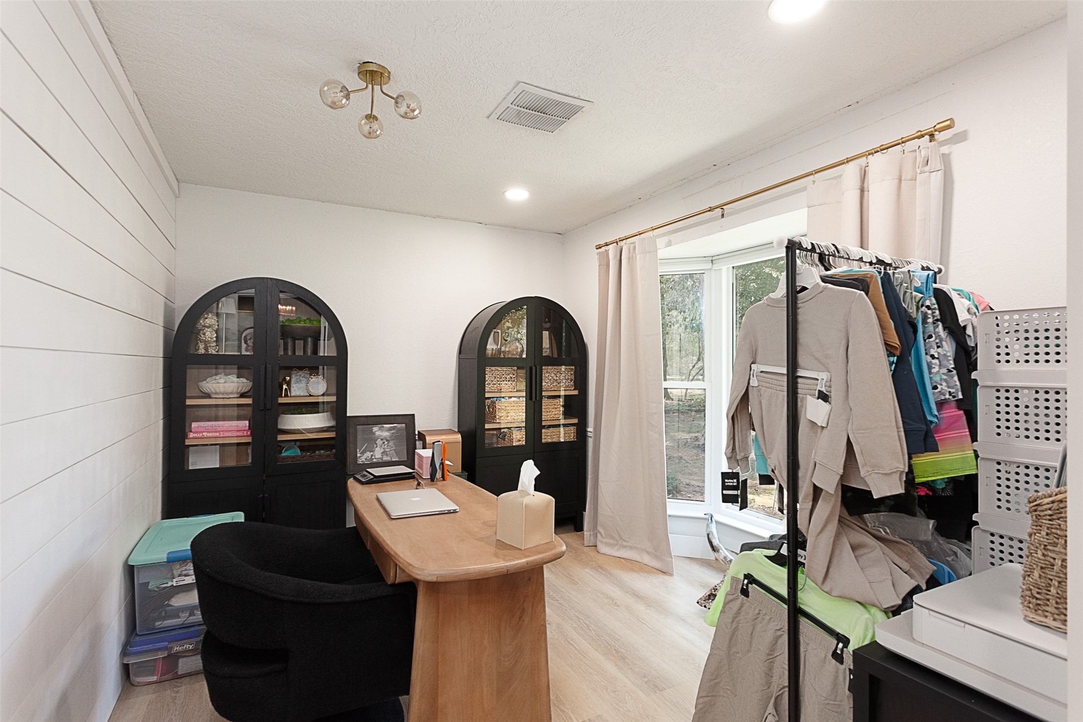 200 Jena Lane Property Photo 4