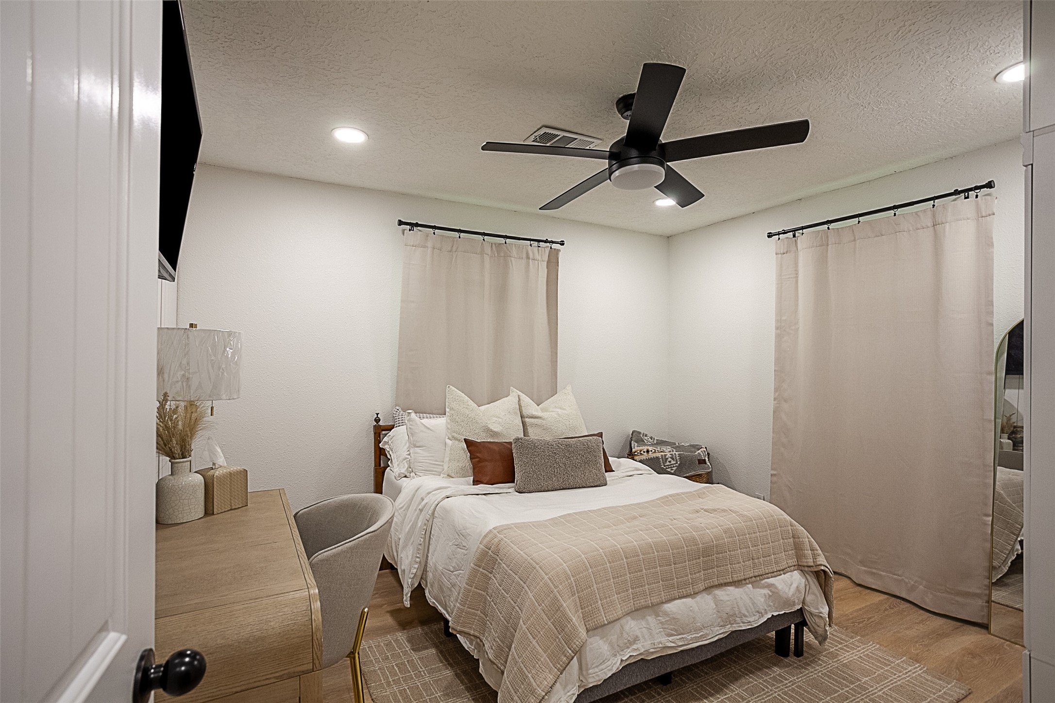 200 Jena Lane Property Photo 15