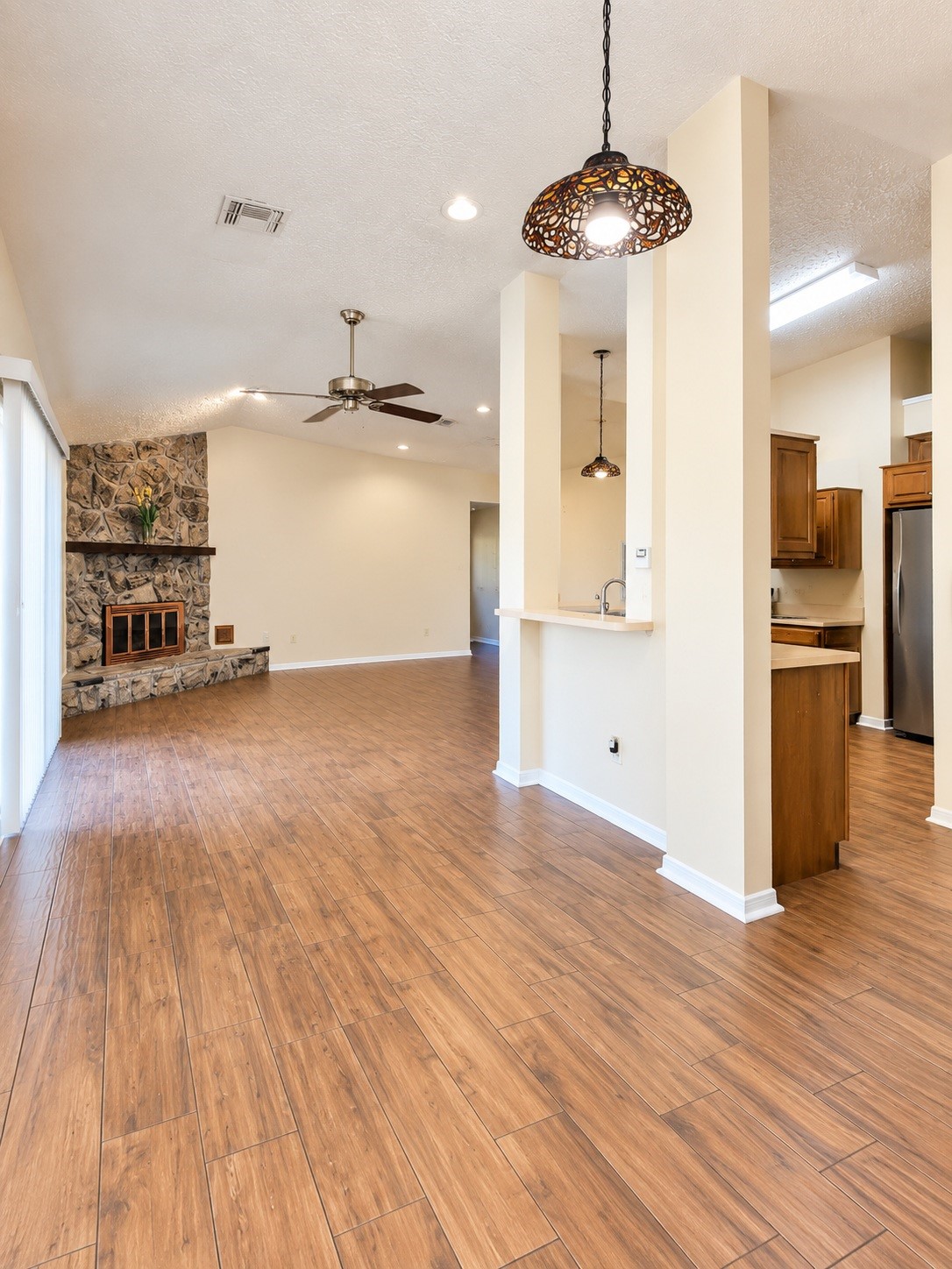 16802 Carbridge Drive Property Photo 7