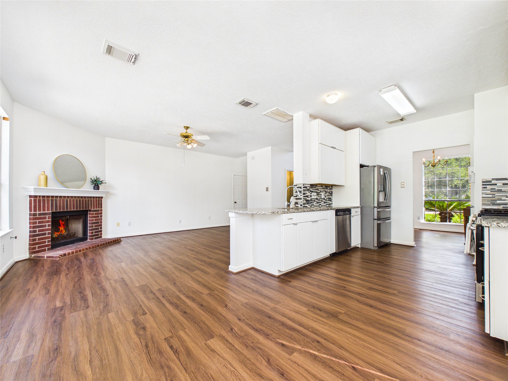 3006 Bay Breeze Drive Property Photo 9
