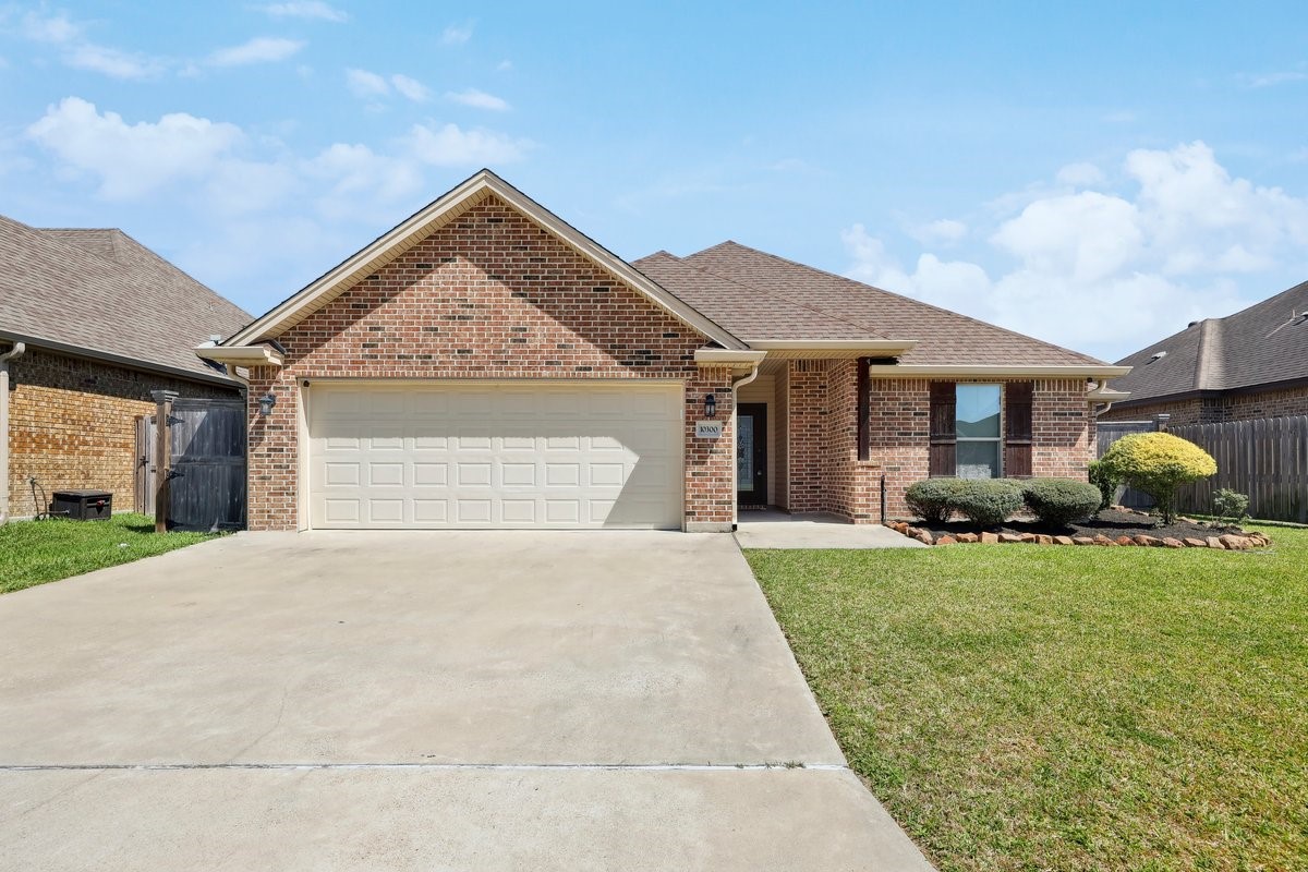 10300 Pine Ridge Lane Property Photo