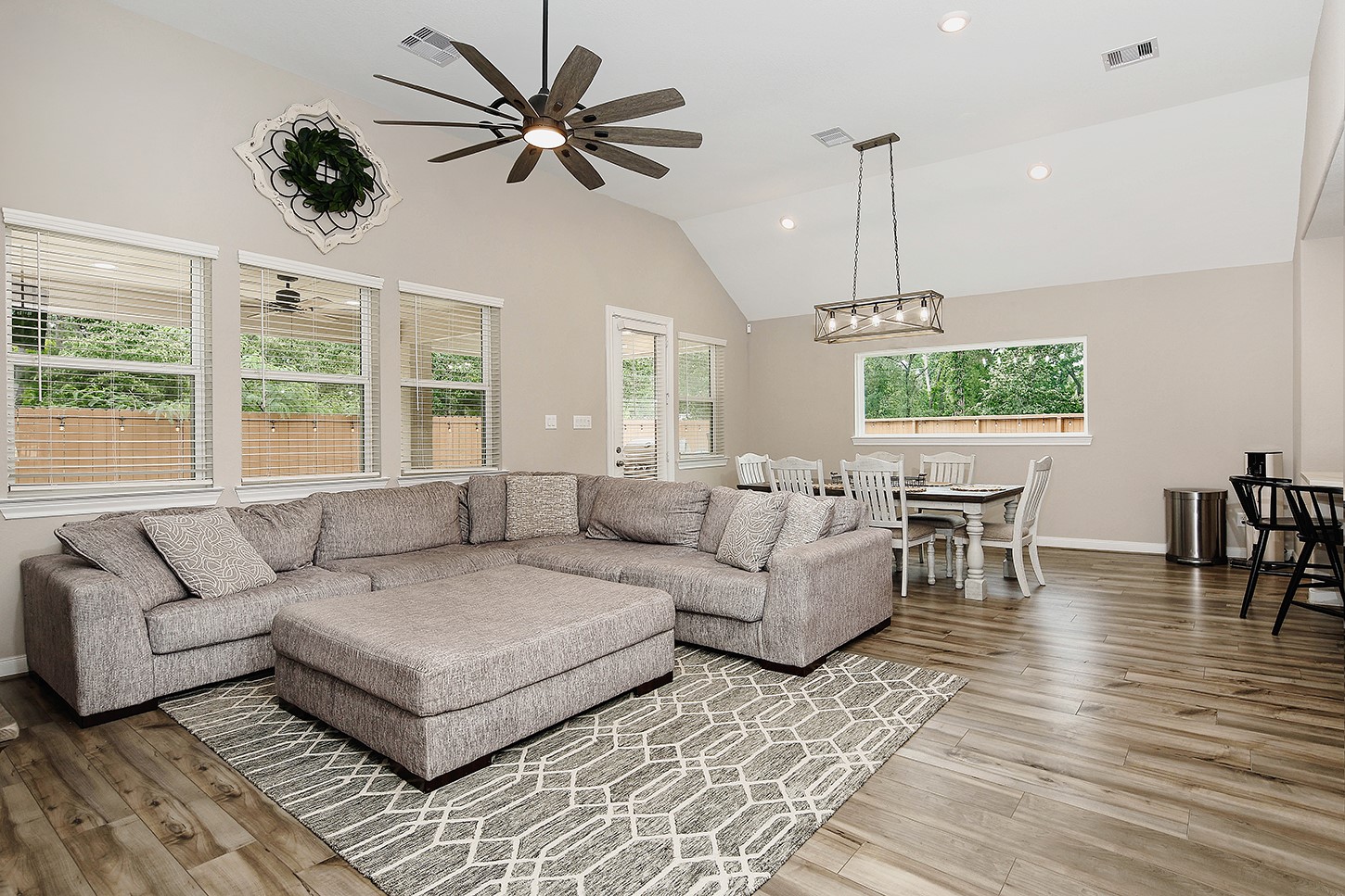 2111 Woodland Elm Lane Property Photo 6