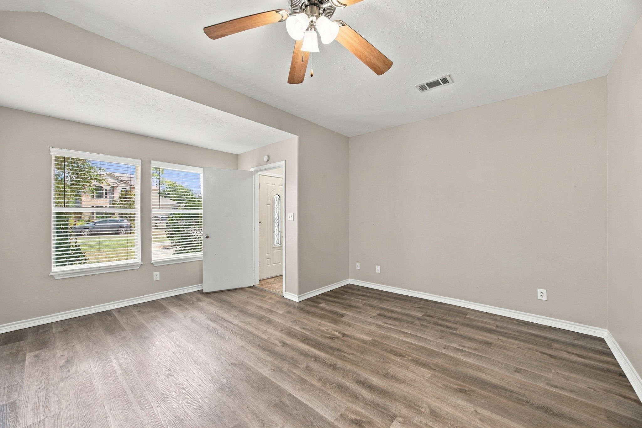 23619 Summer Pine Drive Property Photo 14