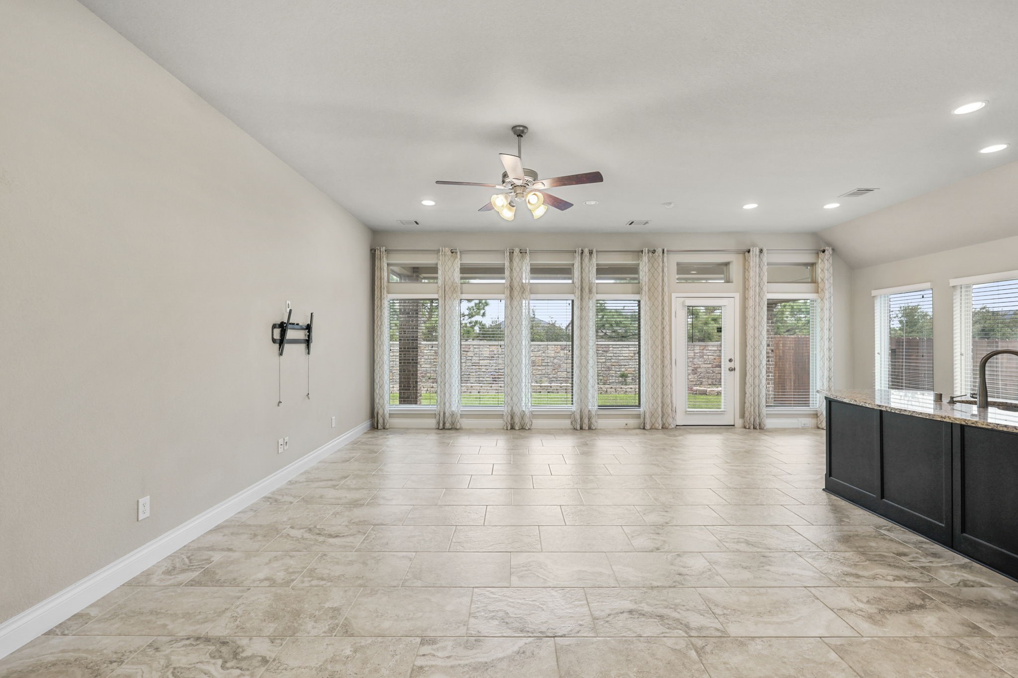 5615 Alexan Crest Drive Property Photo 20