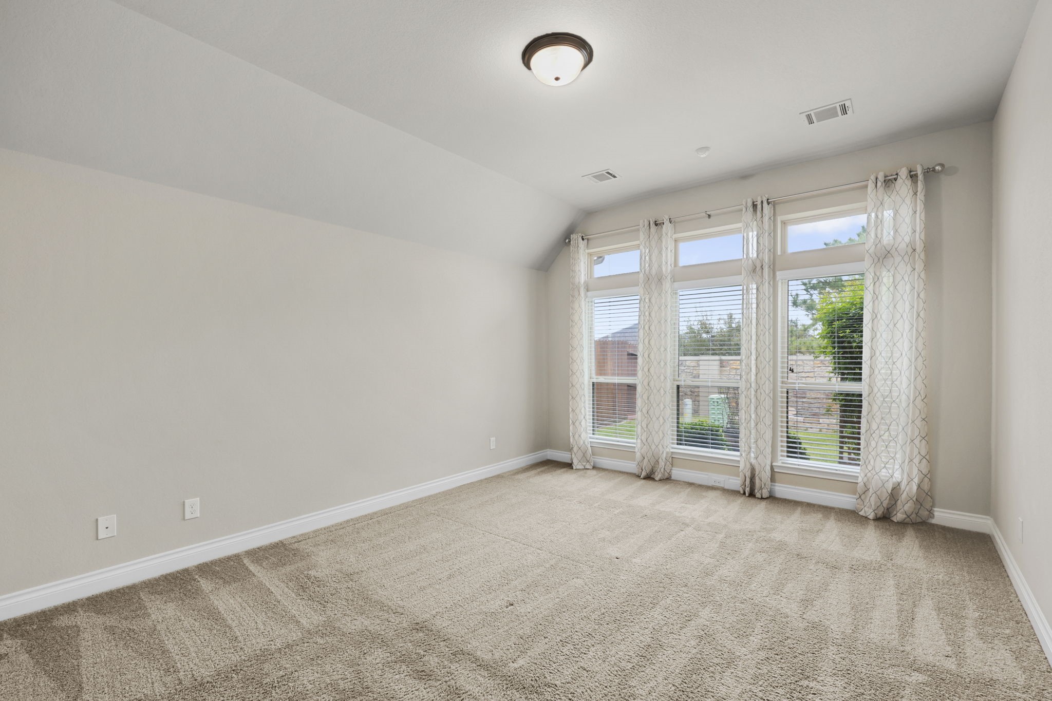 5615 Alexan Crest Drive Property Photo 21