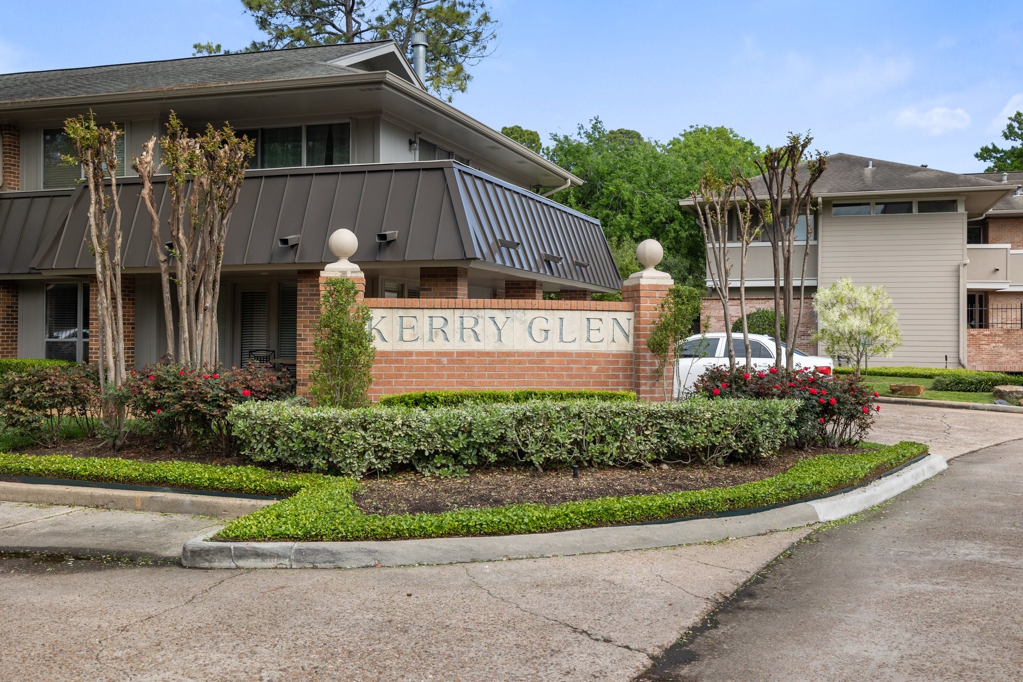 6443 Bayou Glen Road Property Photo 1