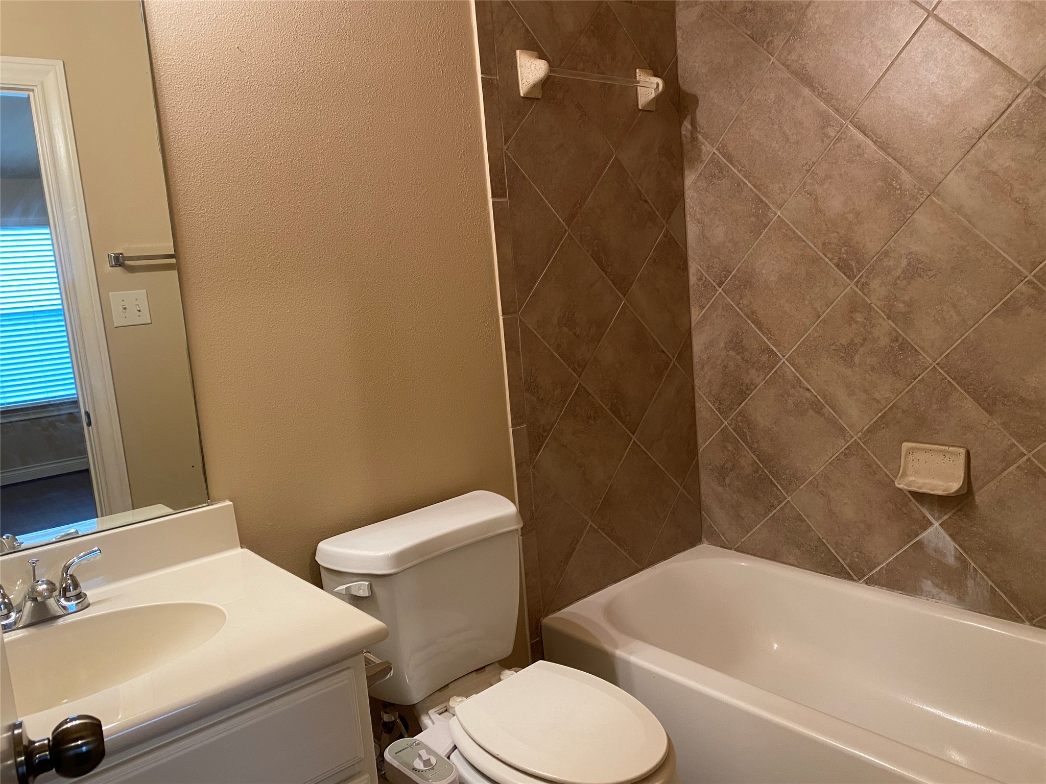25503 Lockspur Drive Property Photo 28
