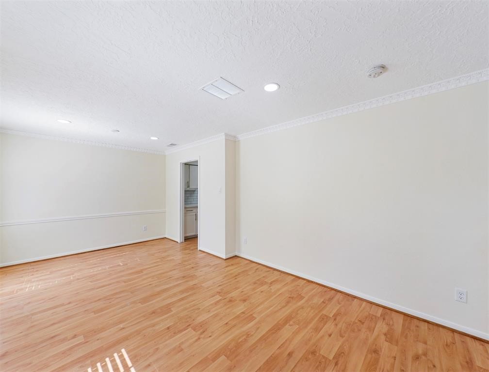 14006 Briarworth Drive Property Photo 12