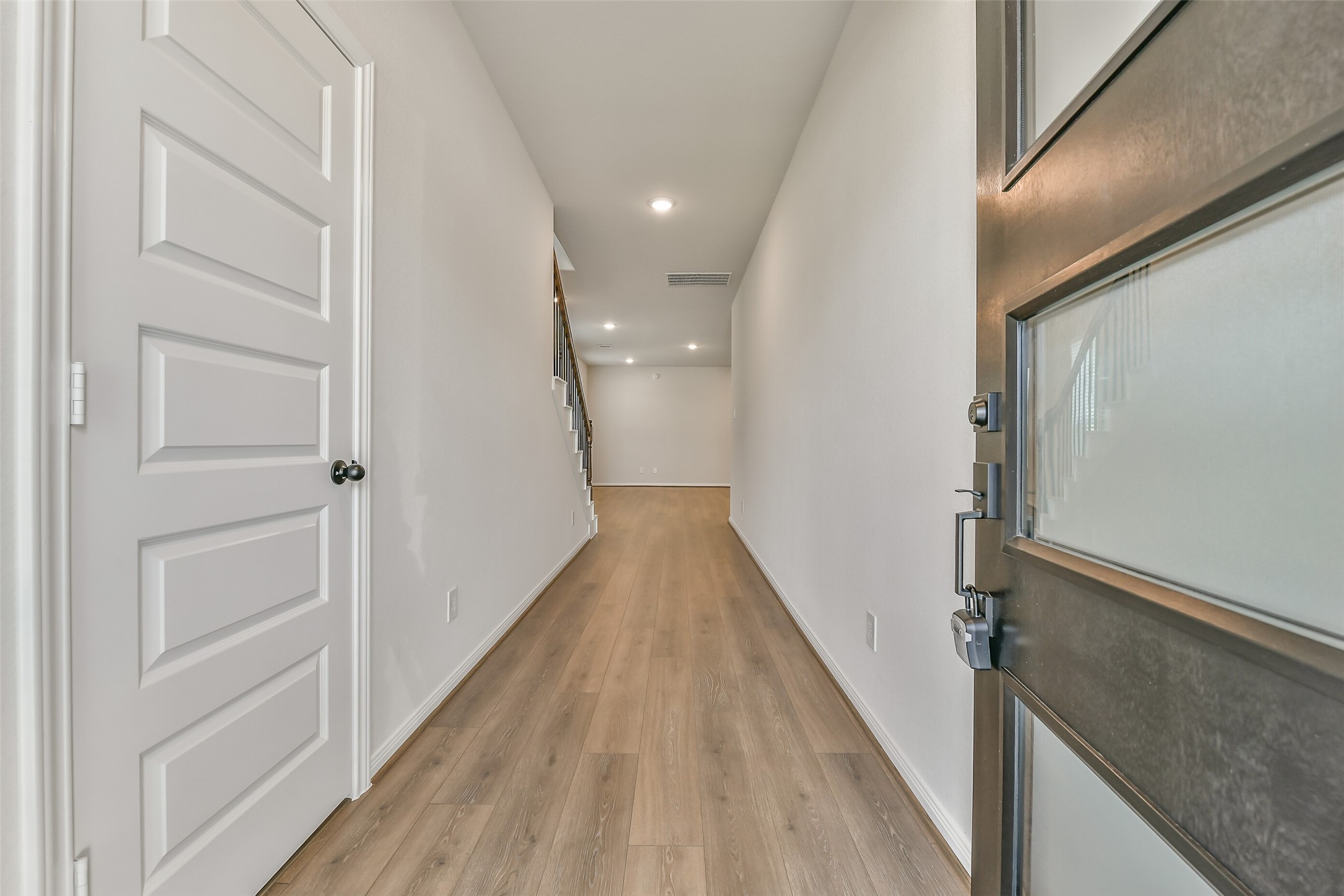 15439 Foresail Lane Property Photo 4