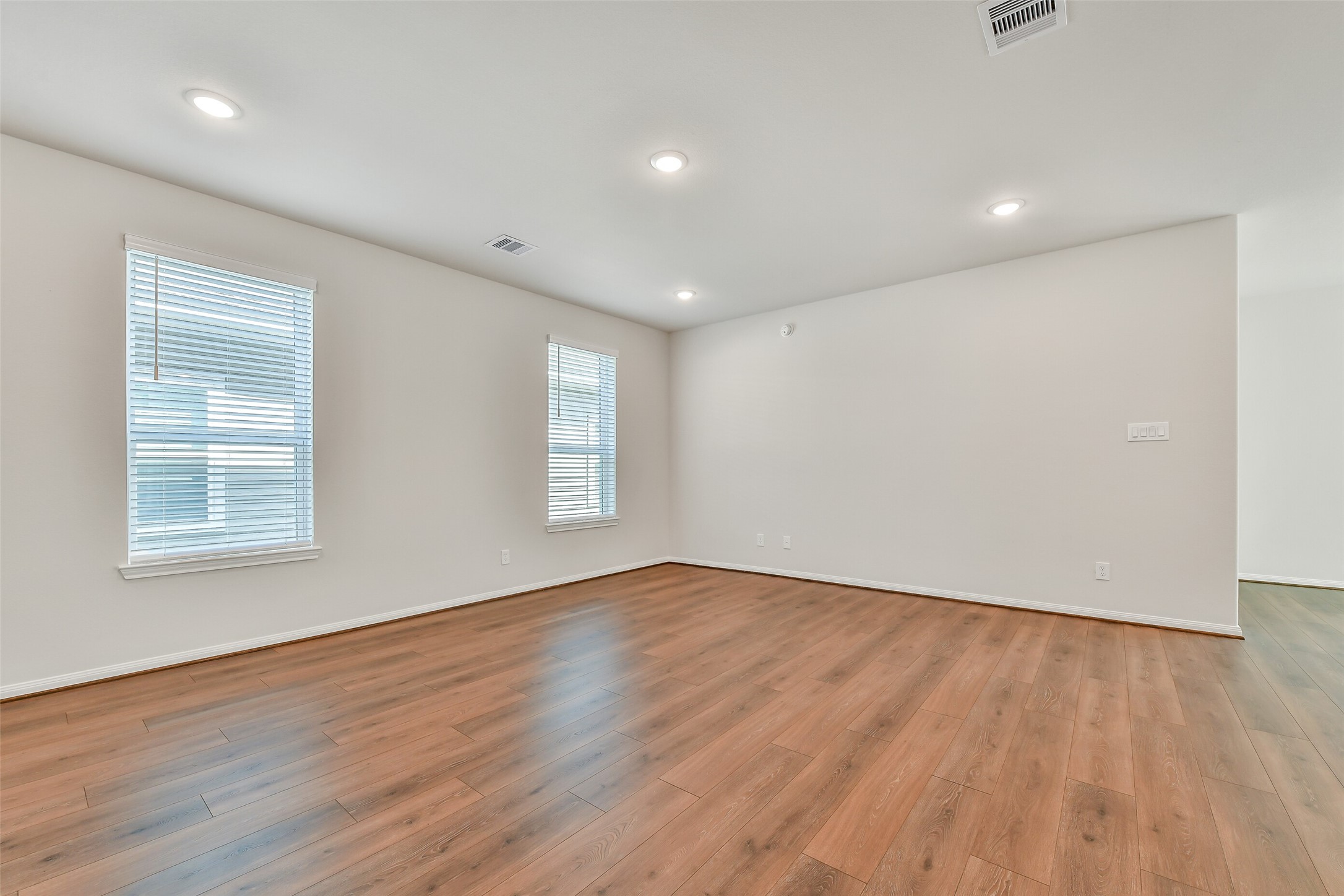 15439 Foresail Lane Property Photo 5