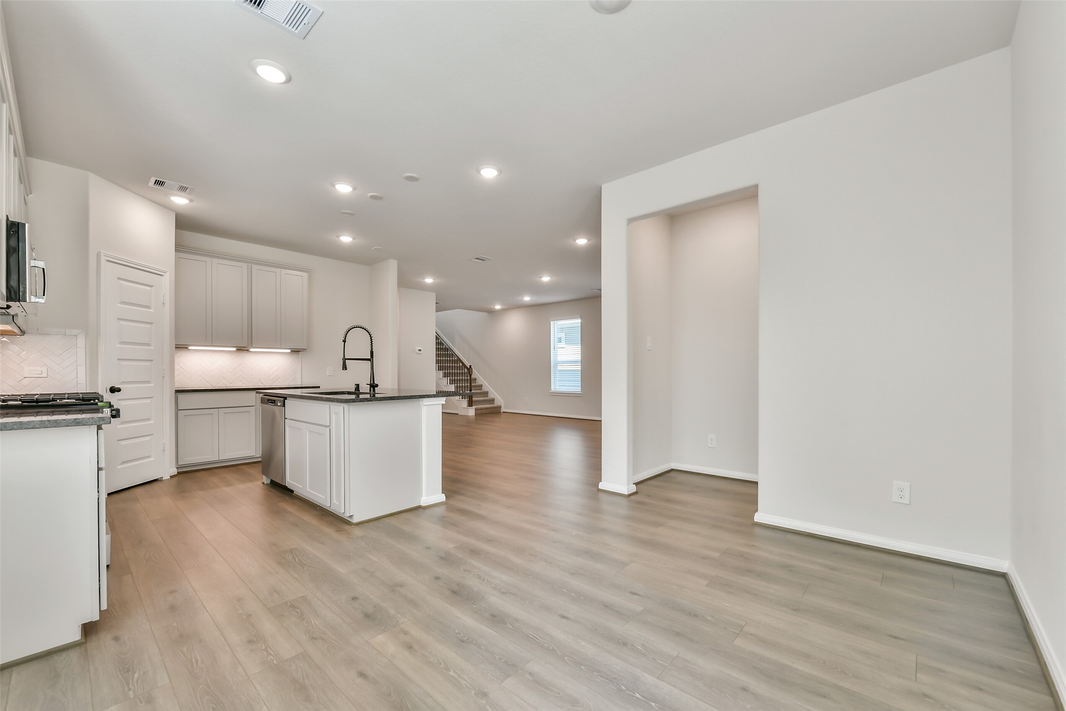 15439 Foresail Lane Property Photo 10