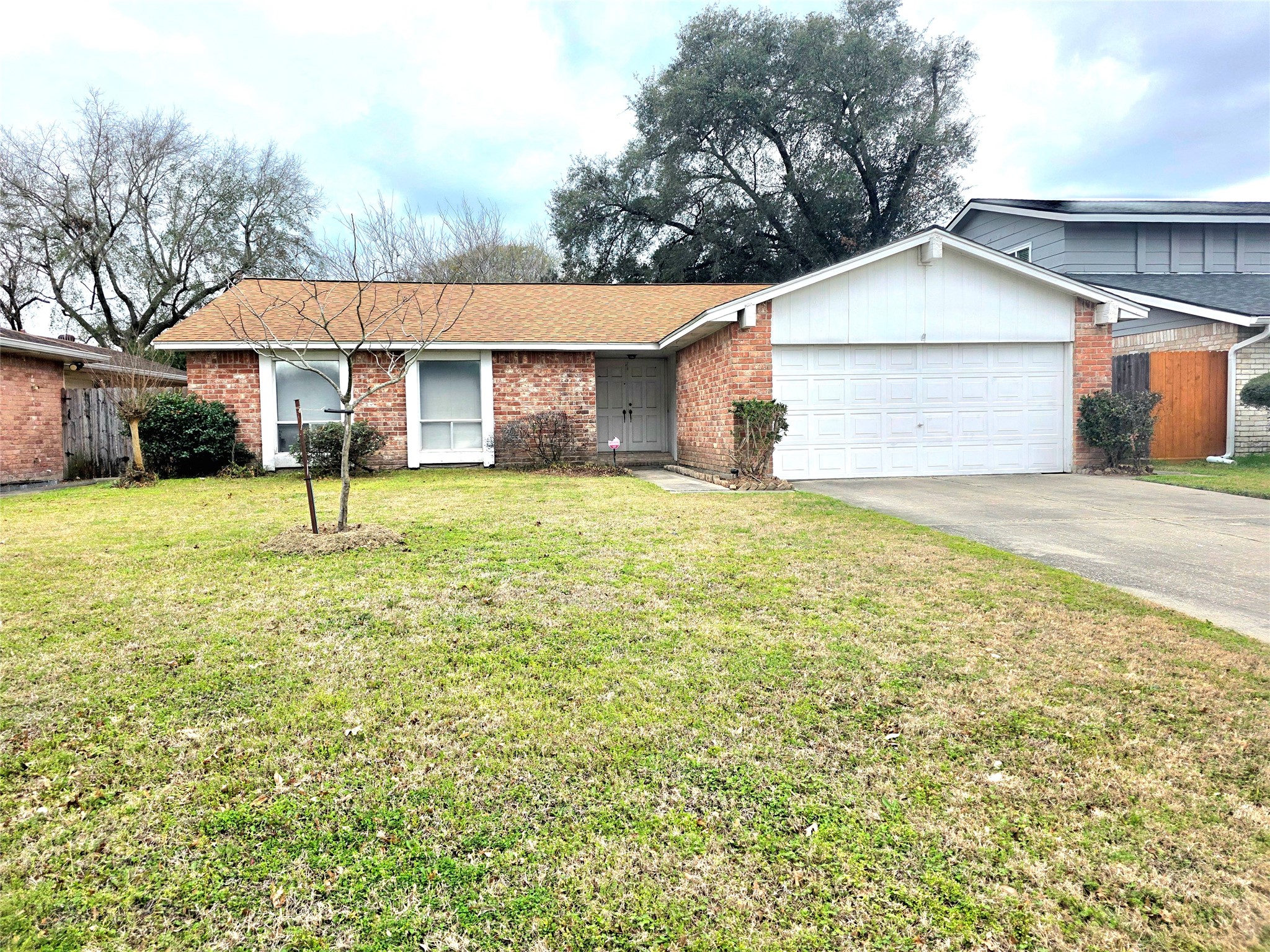 8519 Riverside Walk Lane Property Photo 1