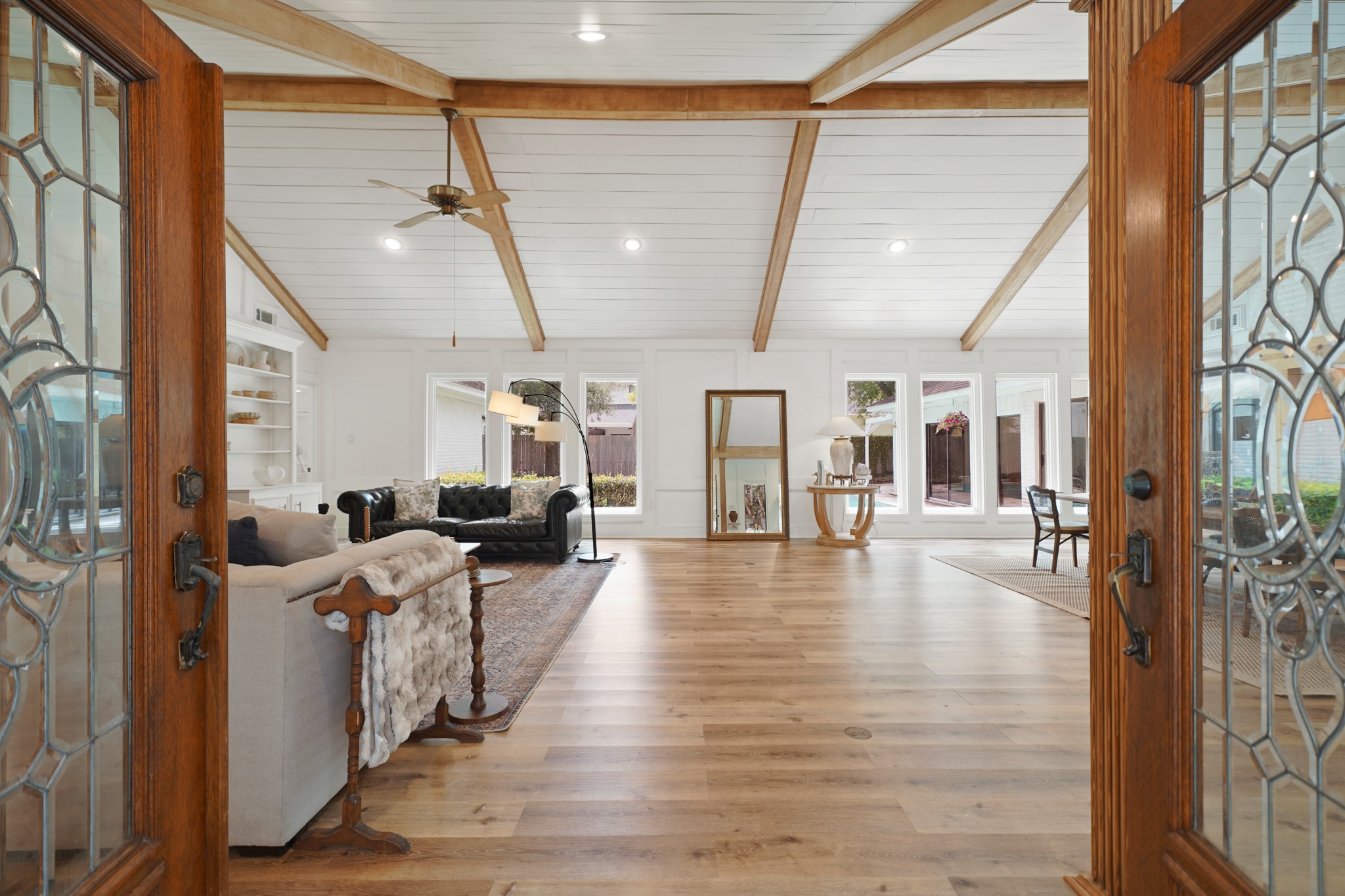 15722 Falmouth Drive Property Photo 3