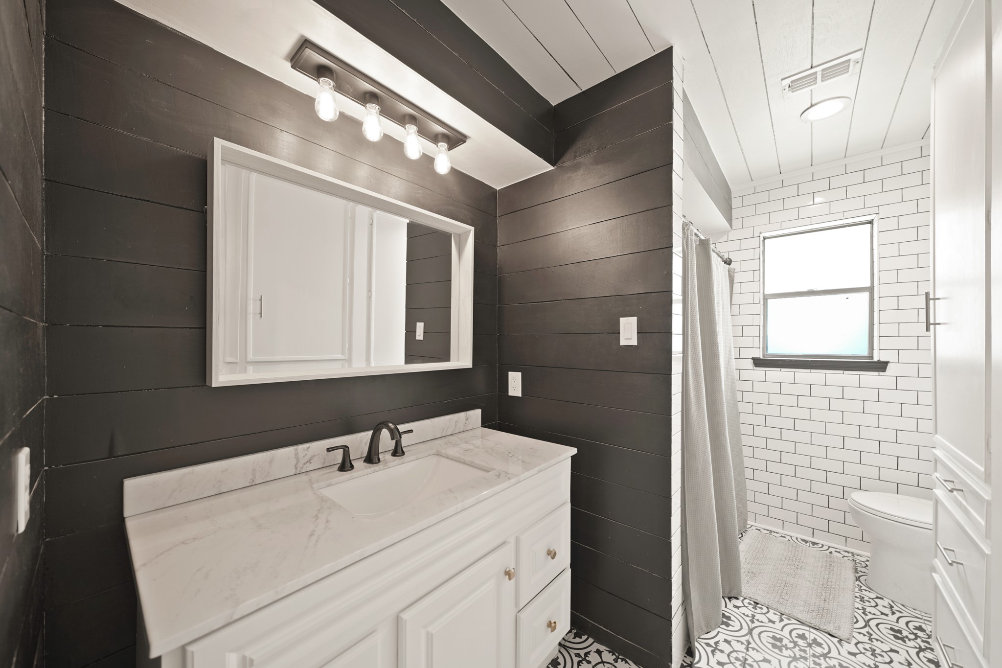 15722 Falmouth Drive Property Photo 25