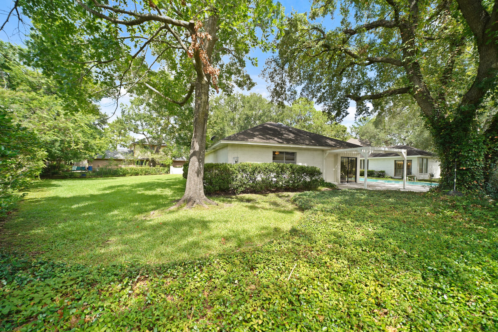 15722 Falmouth Drive Property Photo 37