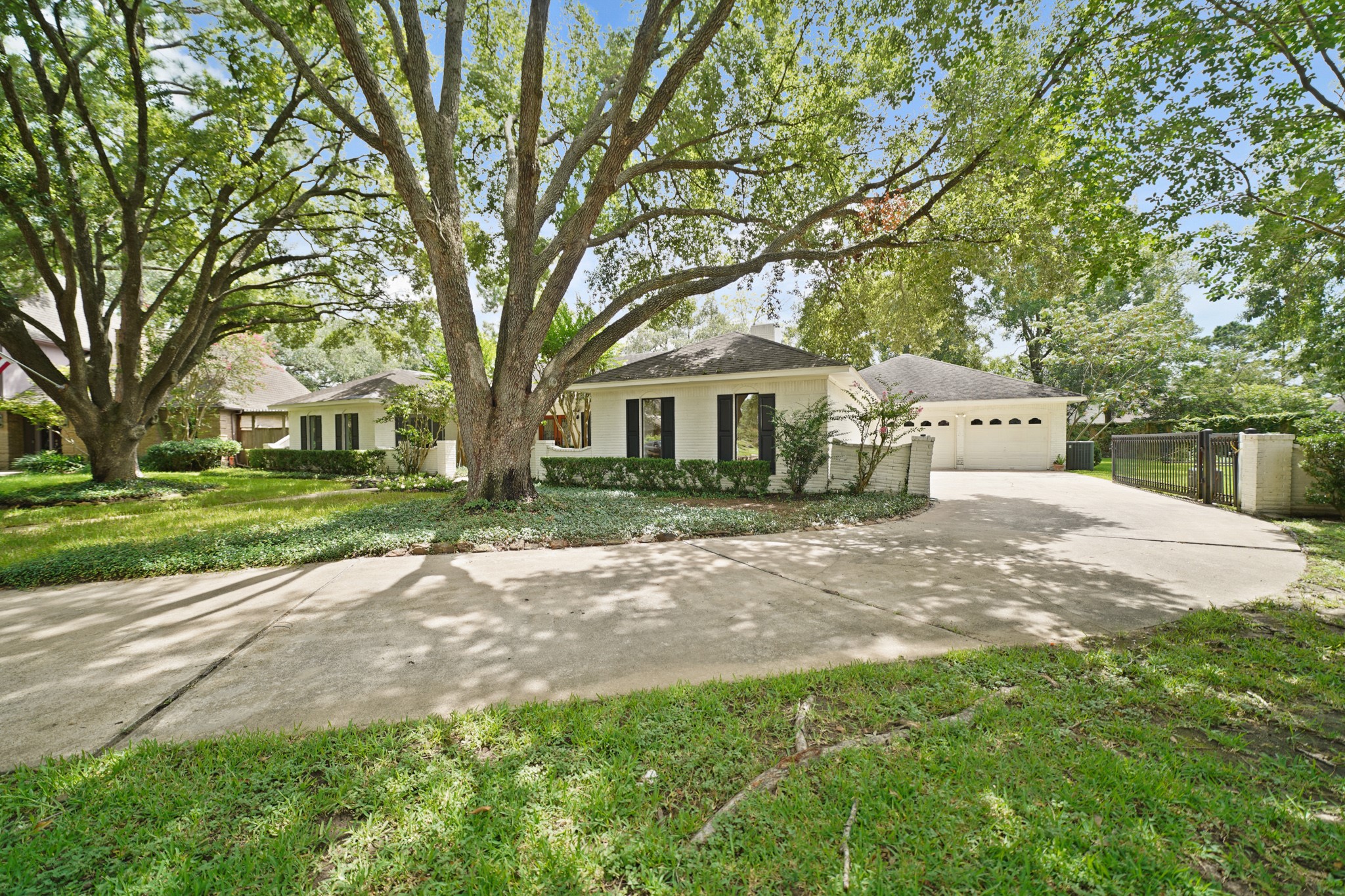 15722 Falmouth Drive Property Photo 38