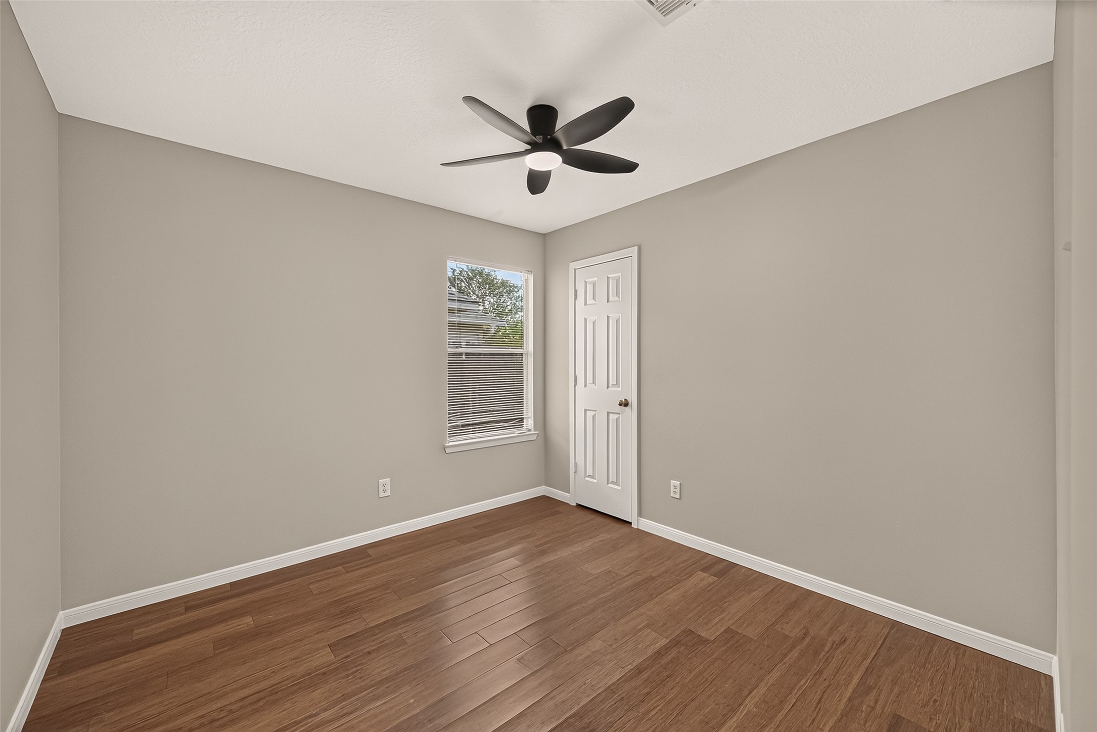 19503 Billineys Park Drive Property Photo 18