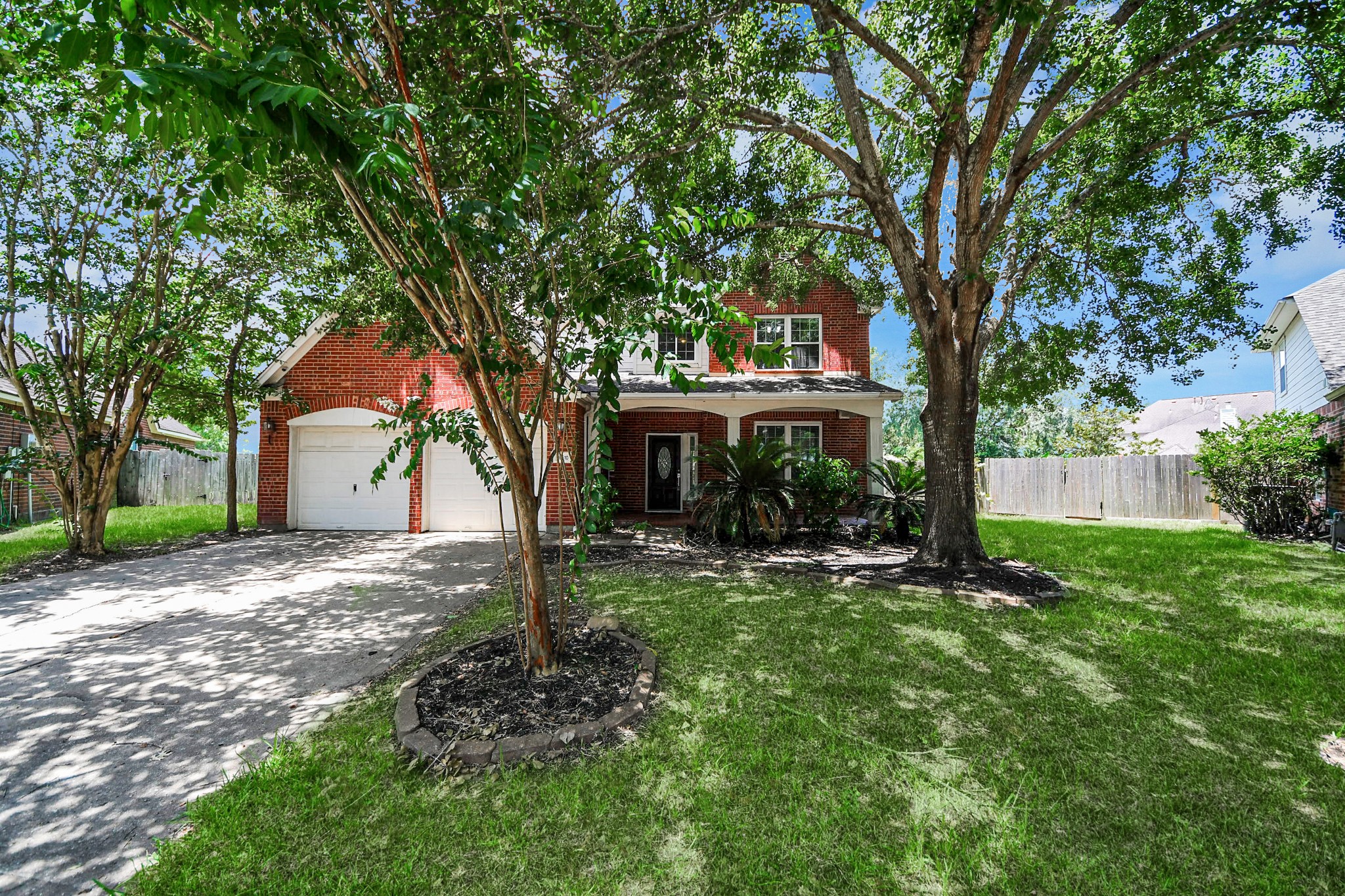 20510 Pioneer Bend Court Property Photo 3