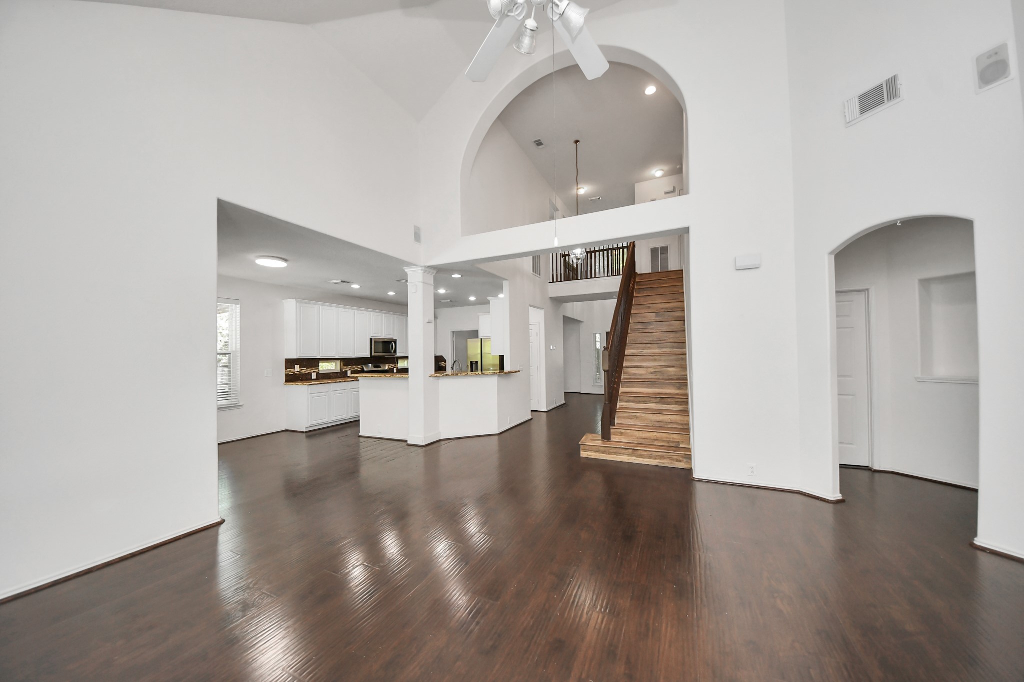 20510 Pioneer Bend Court Property Photo 8