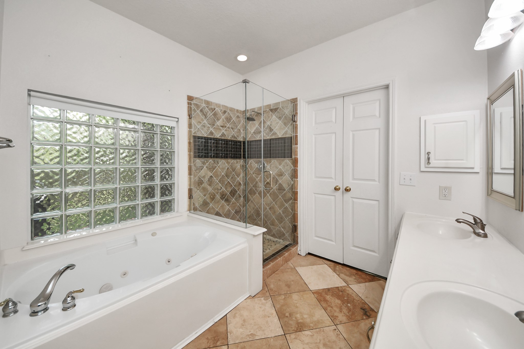 20510 Pioneer Bend Court Property Photo 18